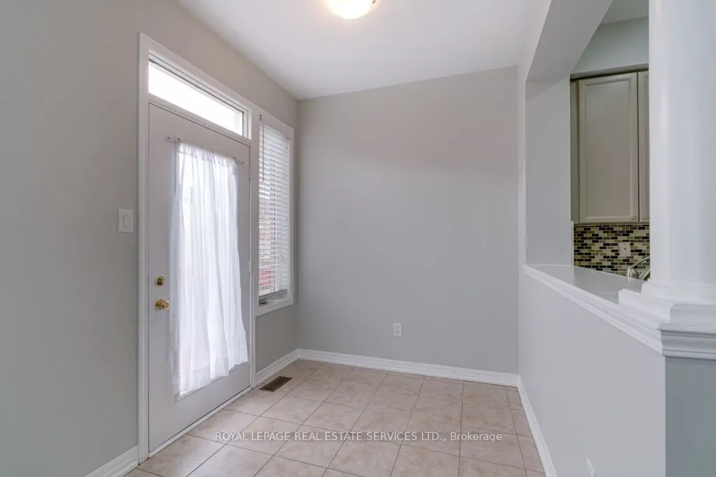 1327 Weir Chase, #Upper