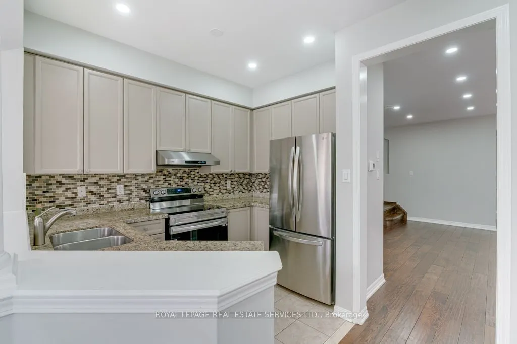 1327 Weir Chase, #Upper