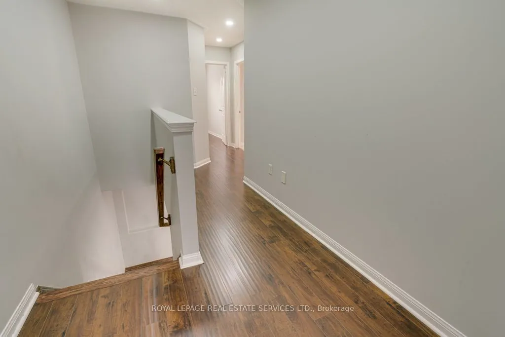 1327 Weir Chase, #Upper