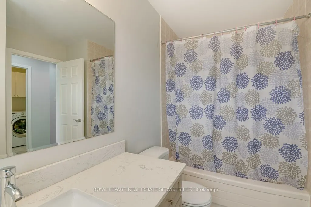 1327 Weir Chase, #Upper