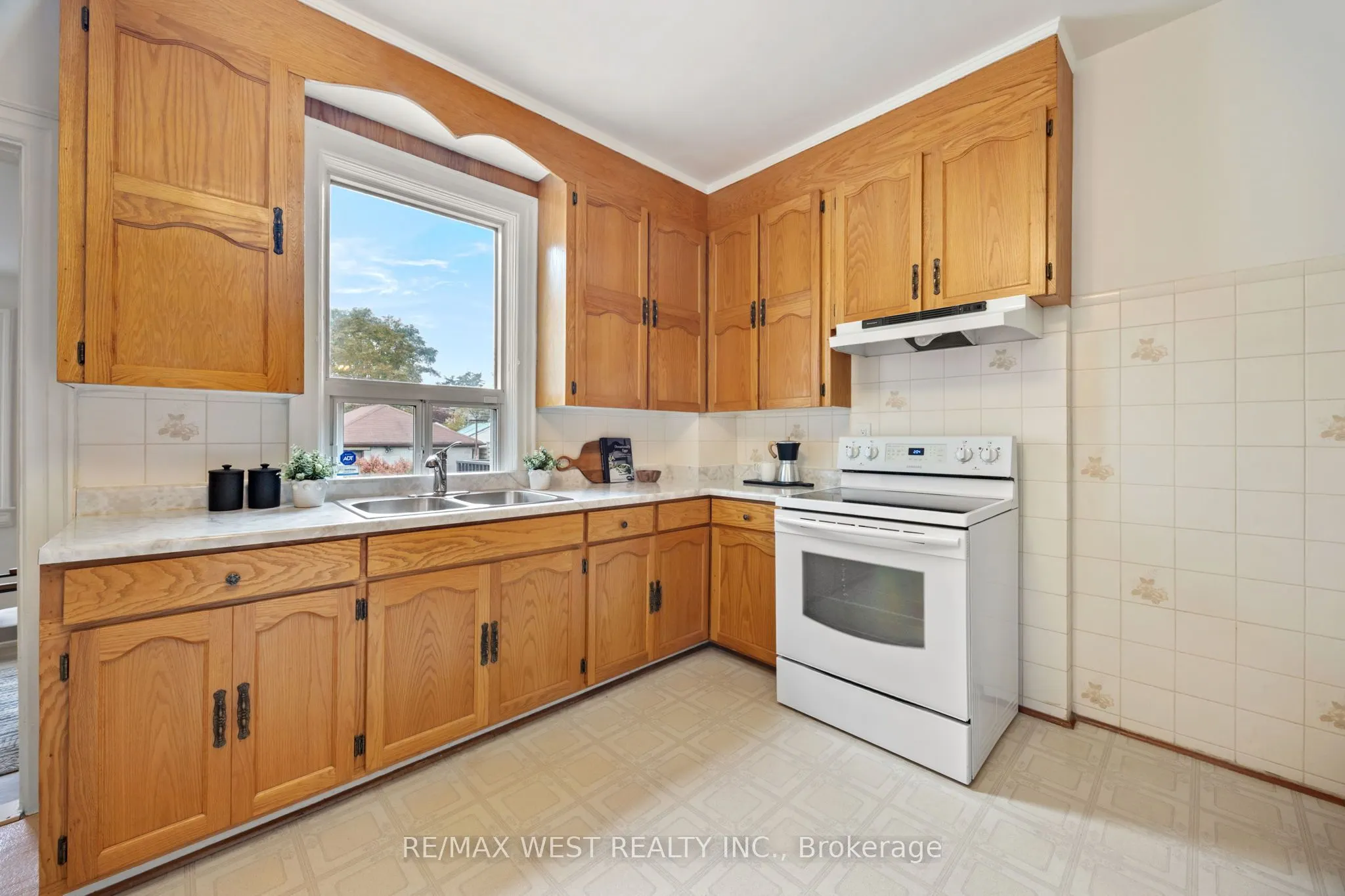 636 Beresford Avenue
