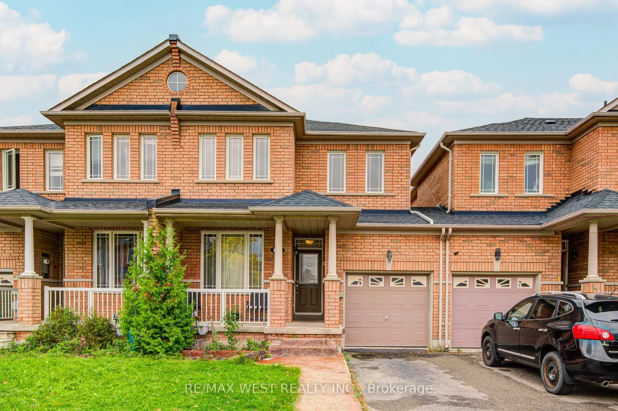 12 Eaglefield Gate