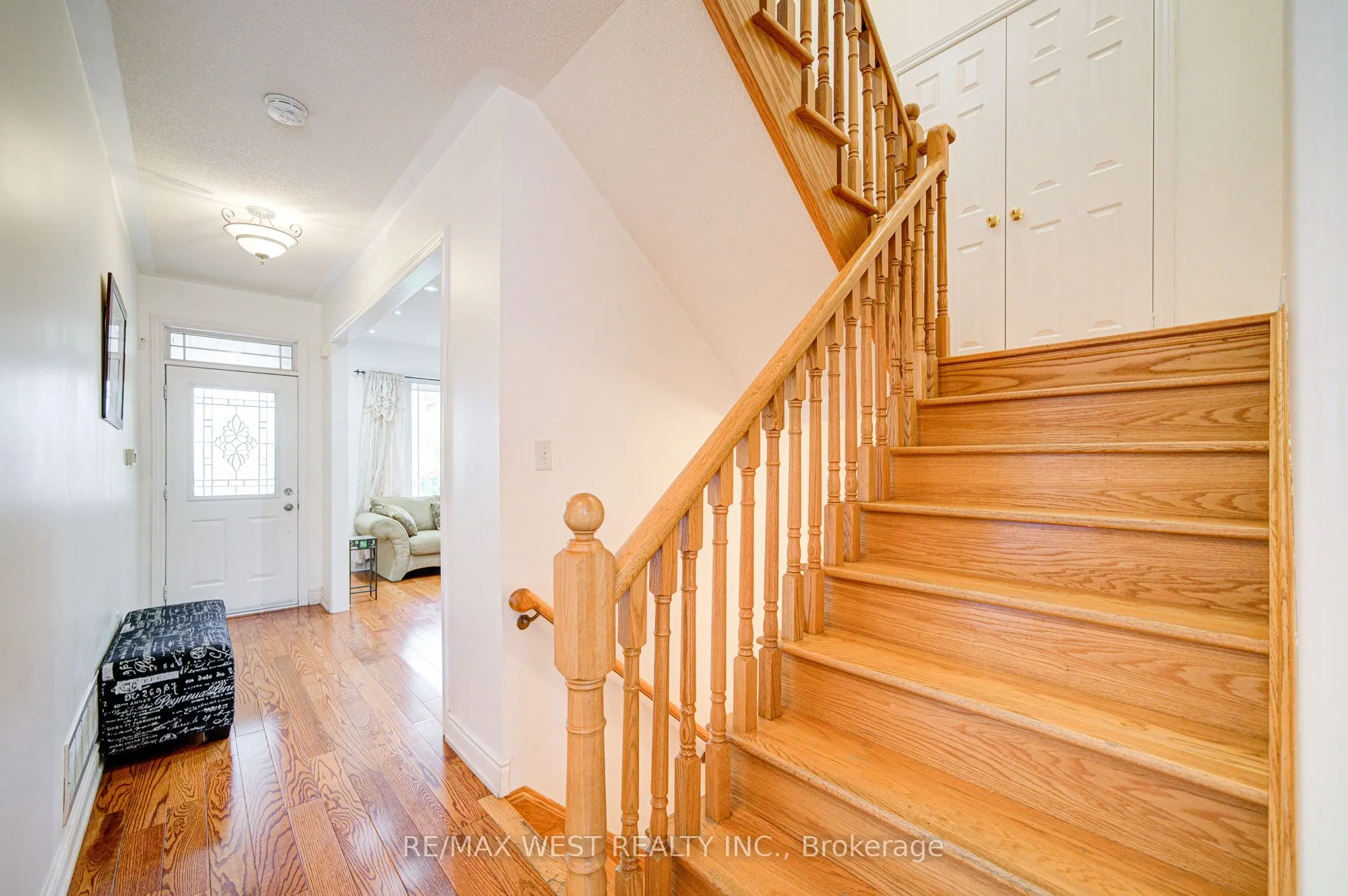 12 Eaglefield Gate