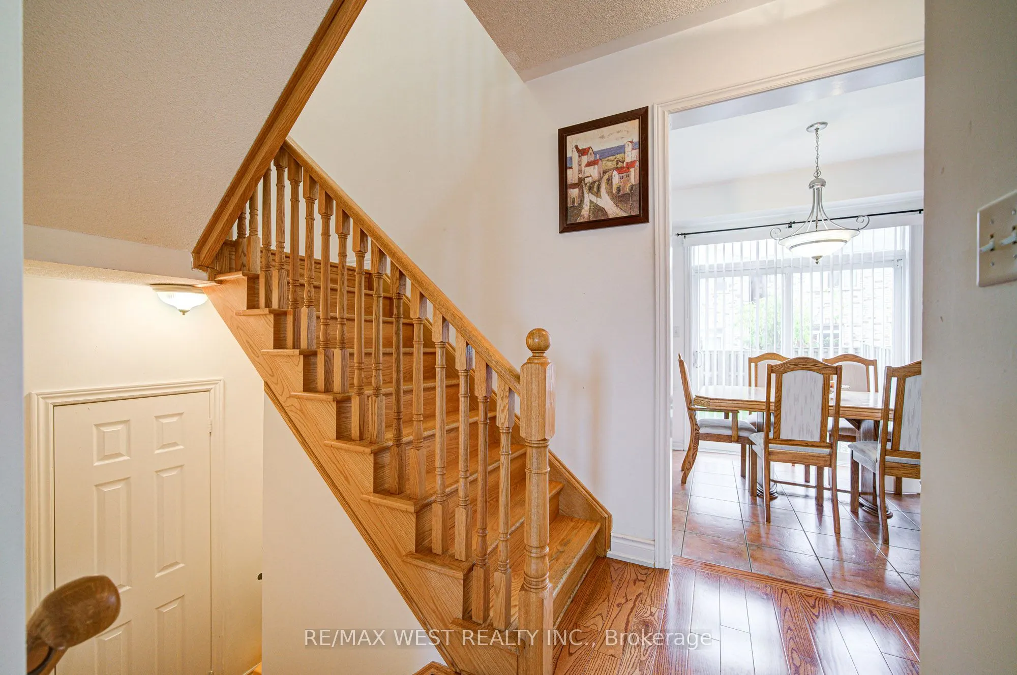 12 Eaglefield Gate