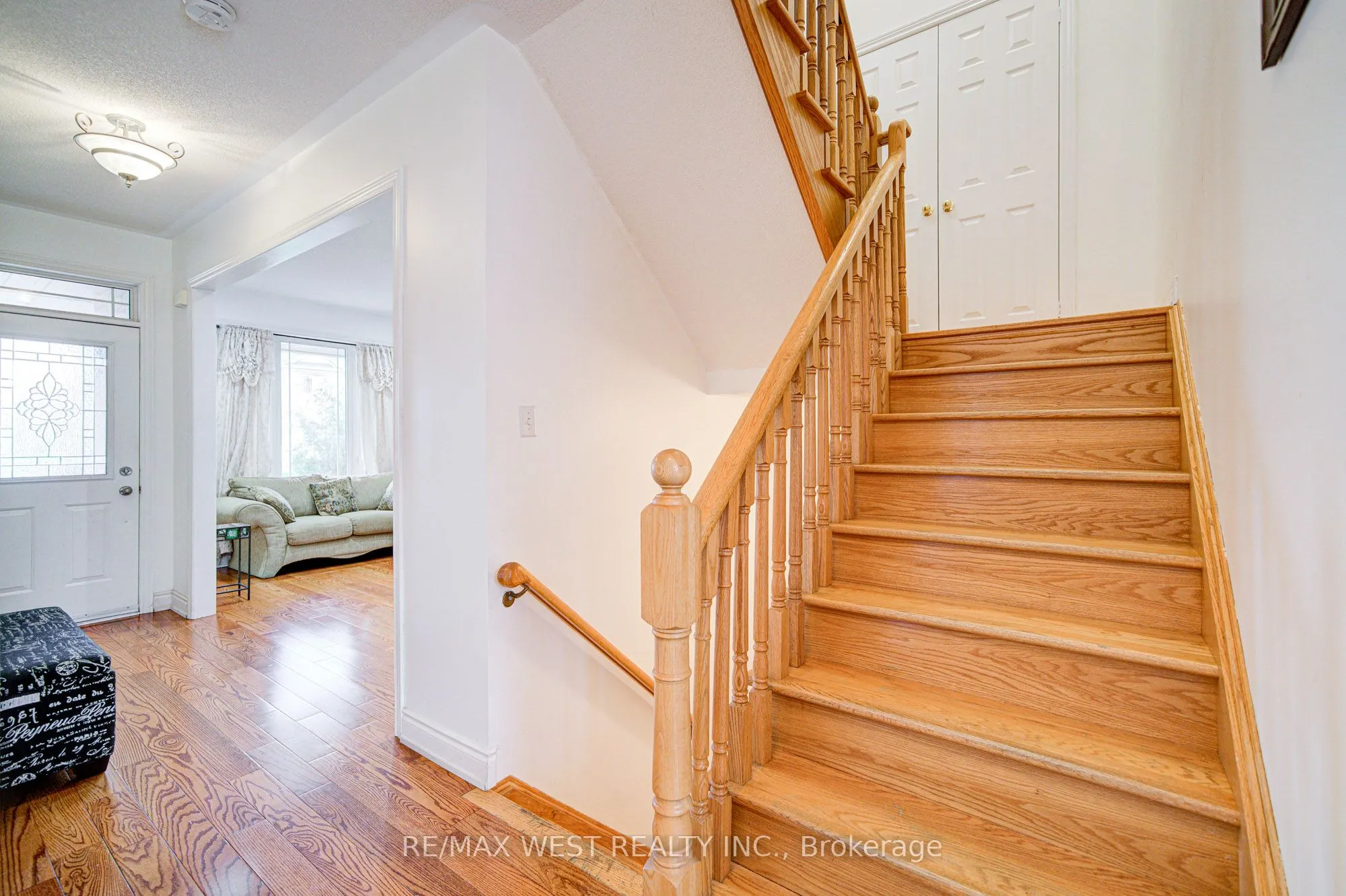 12 Eaglefield Gate