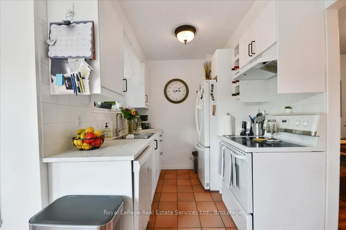 2248 MacLennan Drive