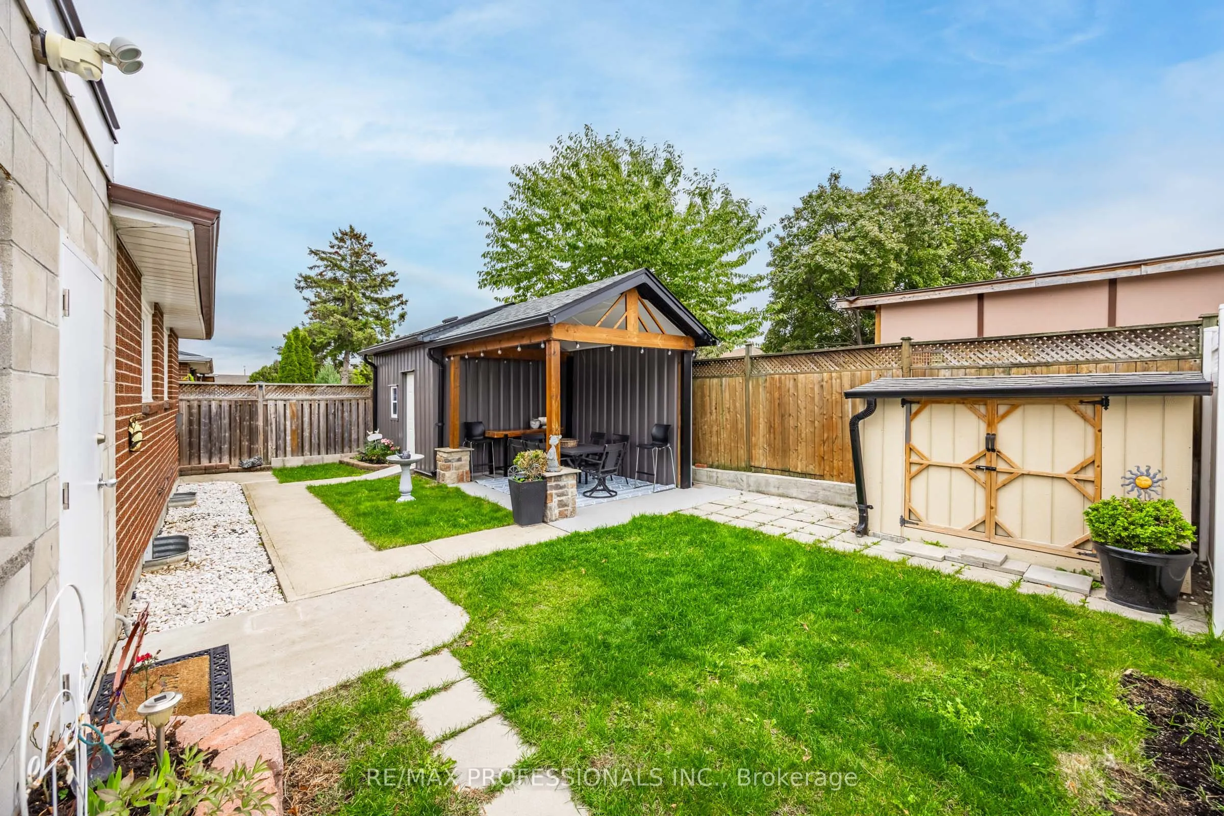 108 Avening Drive