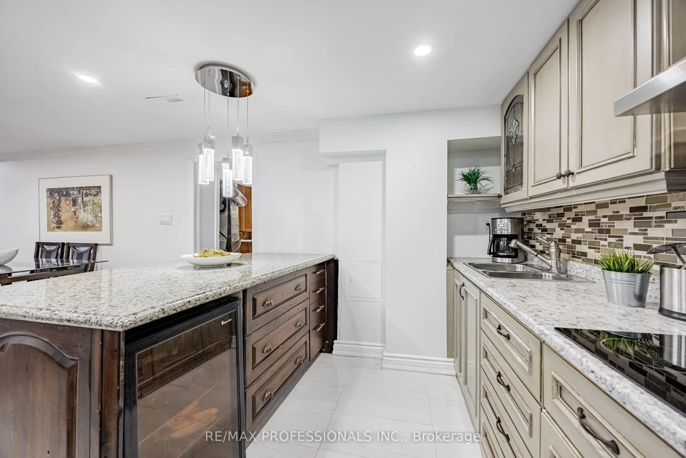 108 Avening Drive