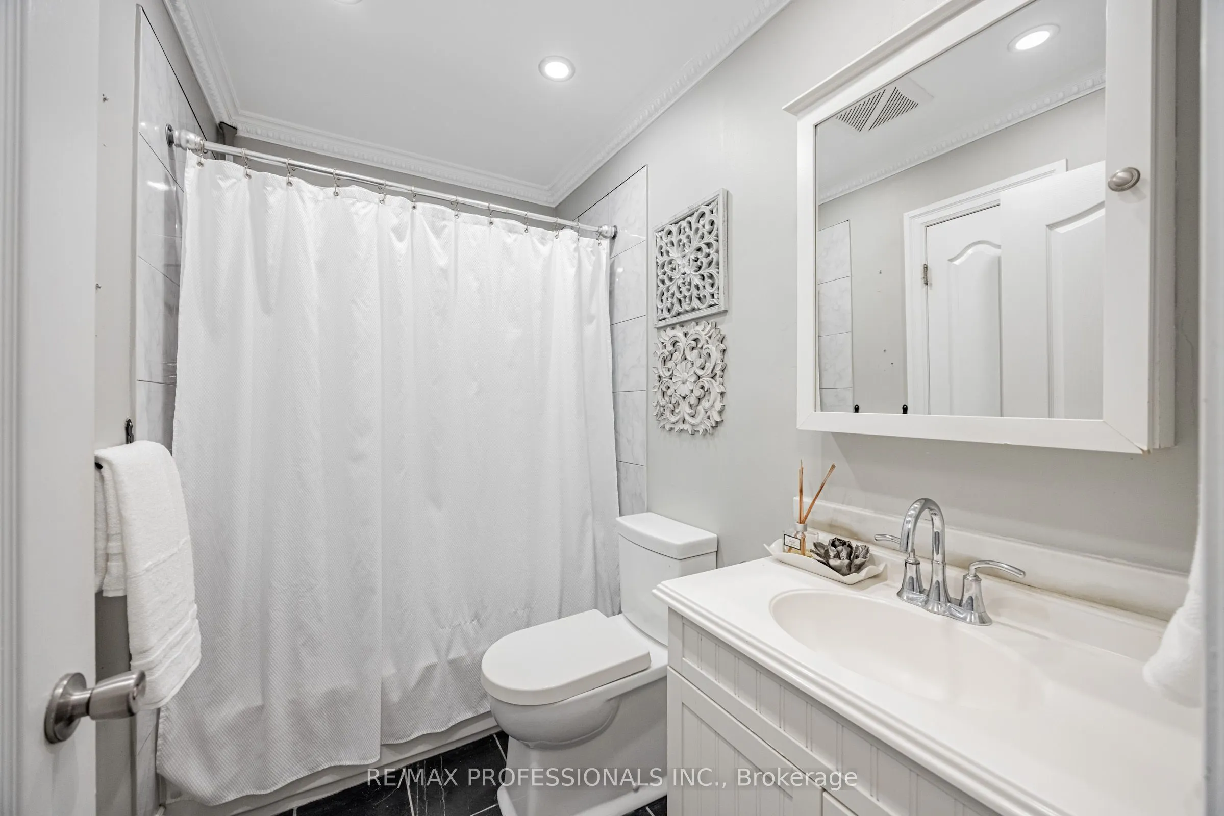 108 Avening Drive