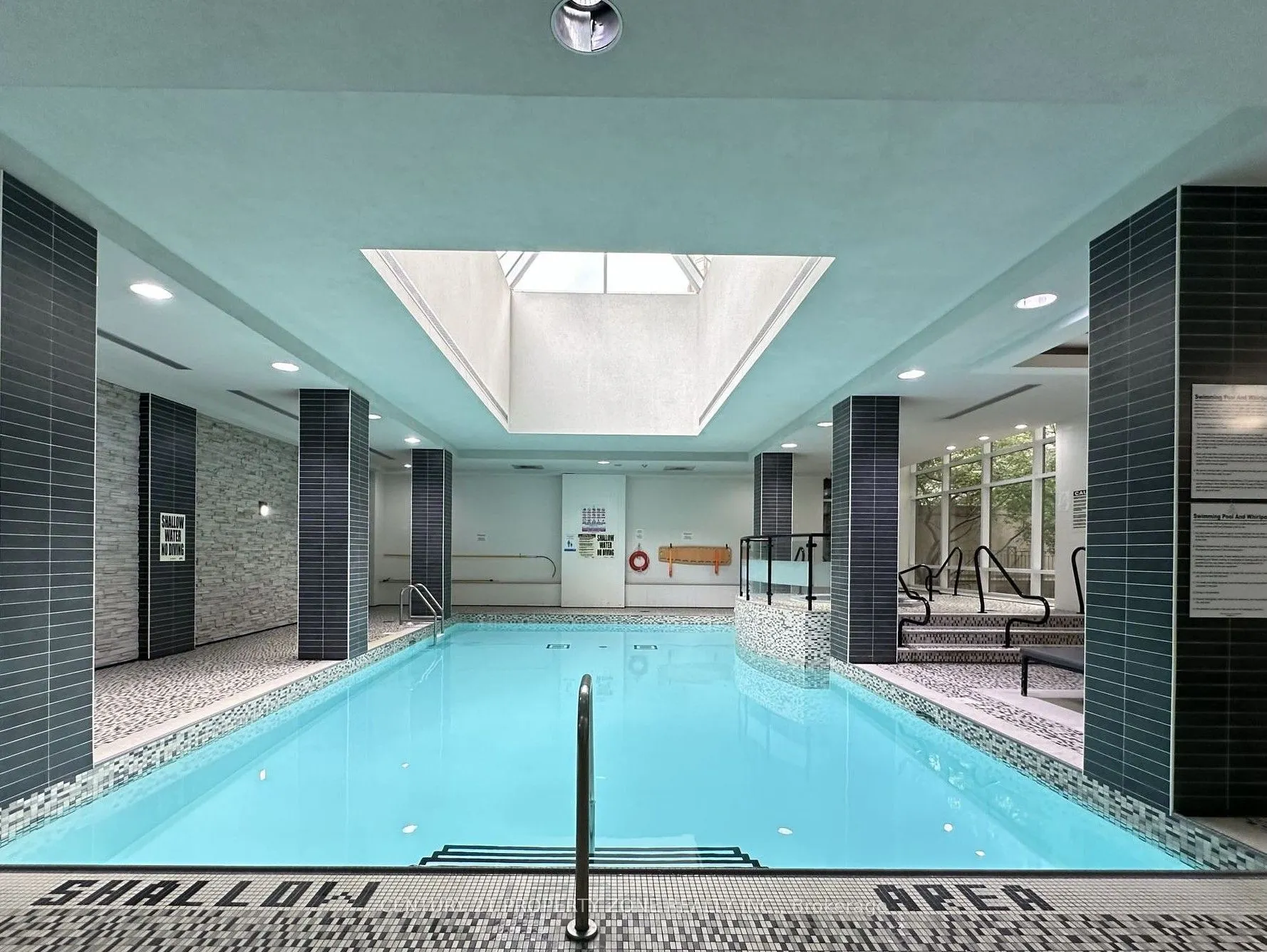 310 Burnhamthorpe Road W, #1908