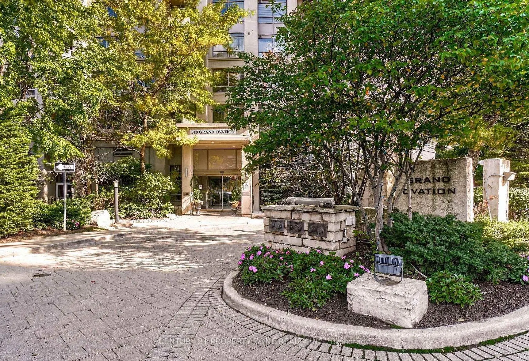 310 Burnhamthorpe Road W, #1908