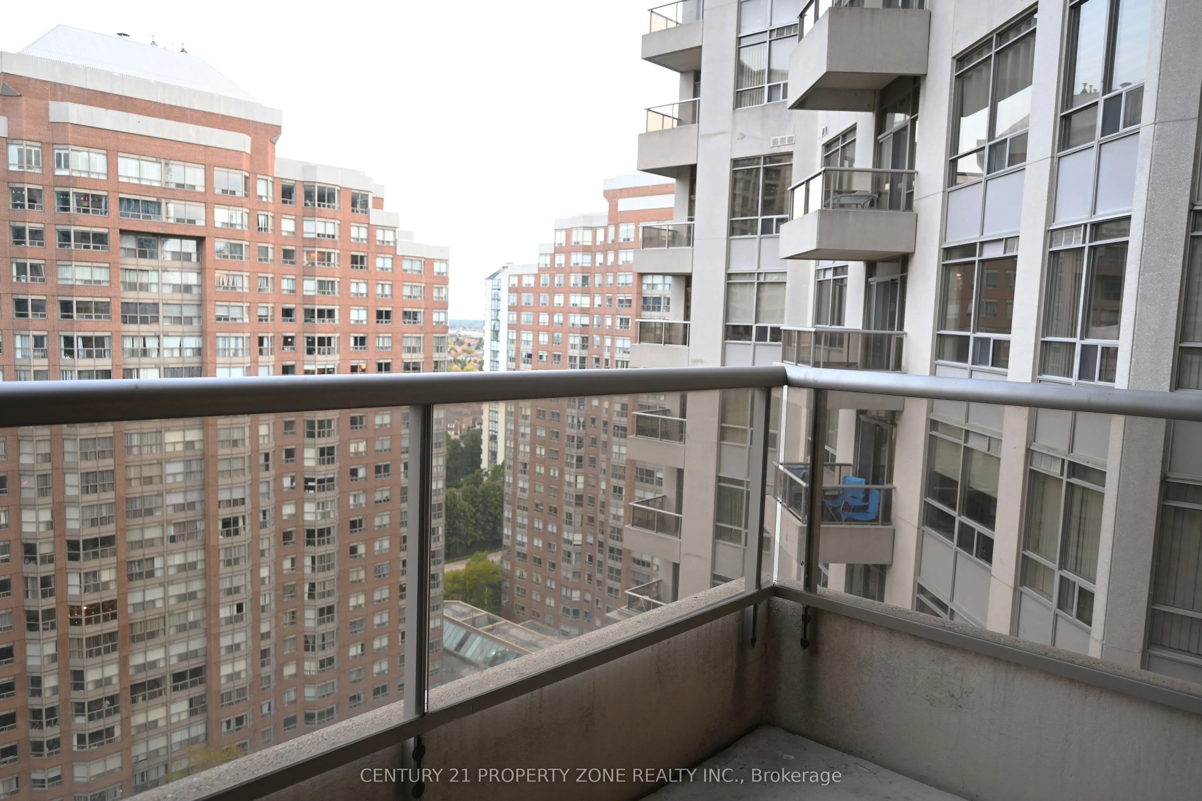 310 Burnhamthorpe Road W, #1908