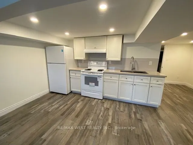 81 Cuffley Crescent S, #Basement
