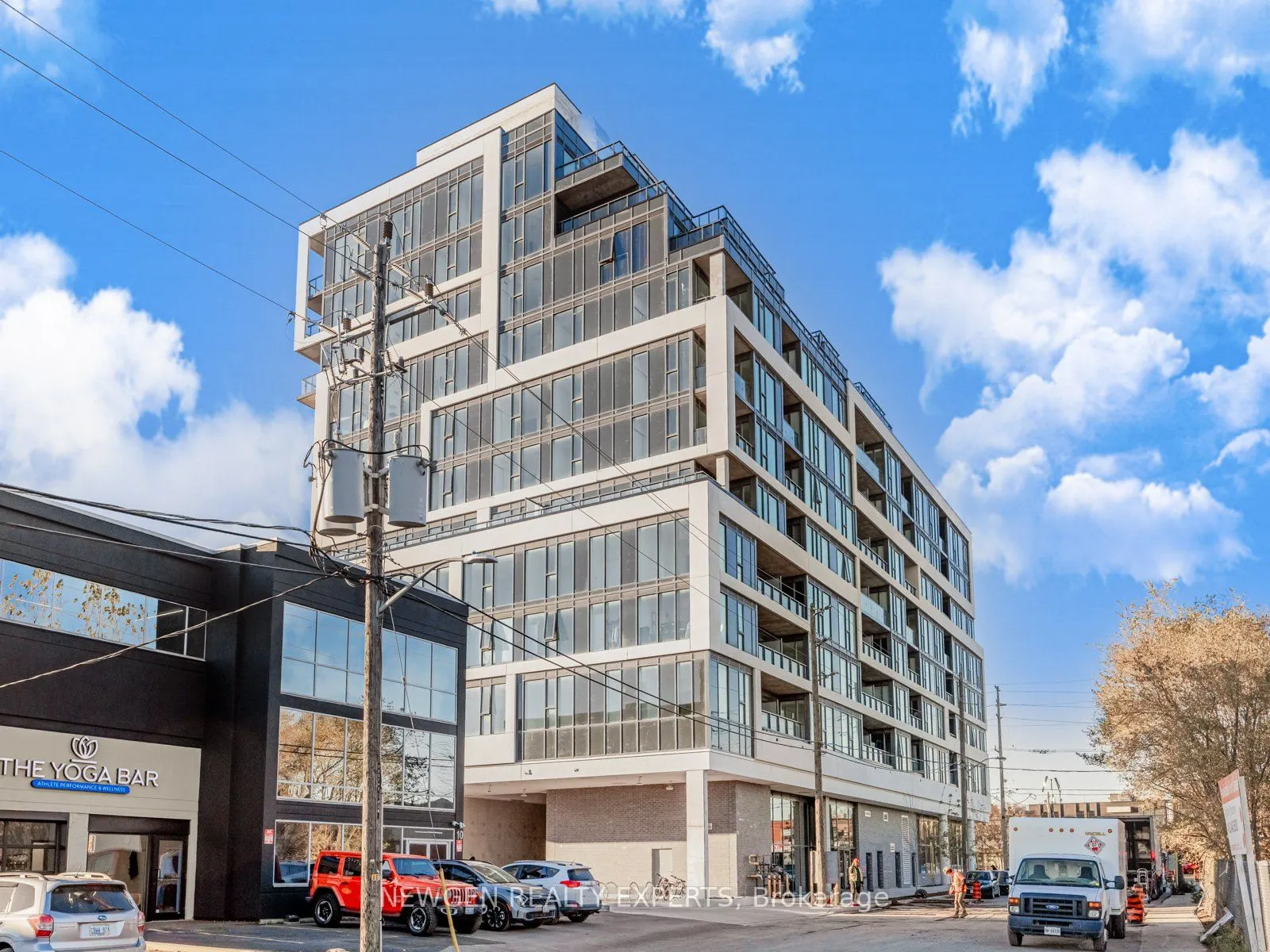 859 The Queensway, #824
