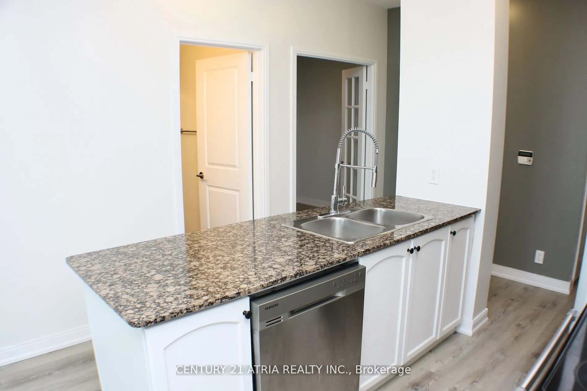 80 Absolute Avenue, #3010