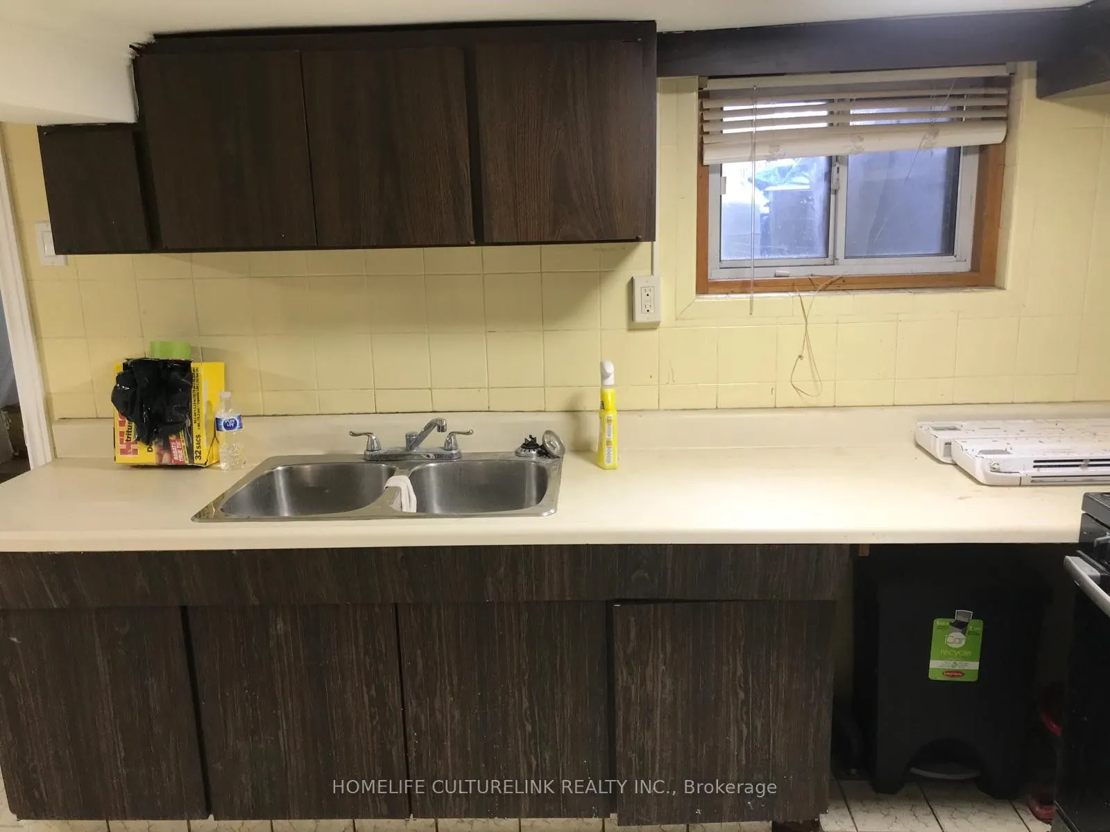 184 Livingstone Avenue, #Lower