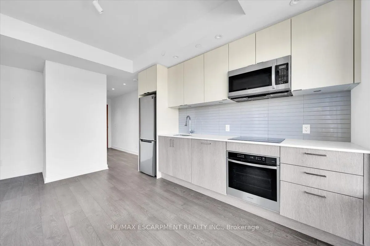 1926 Lakeshore Boulevard, #3002