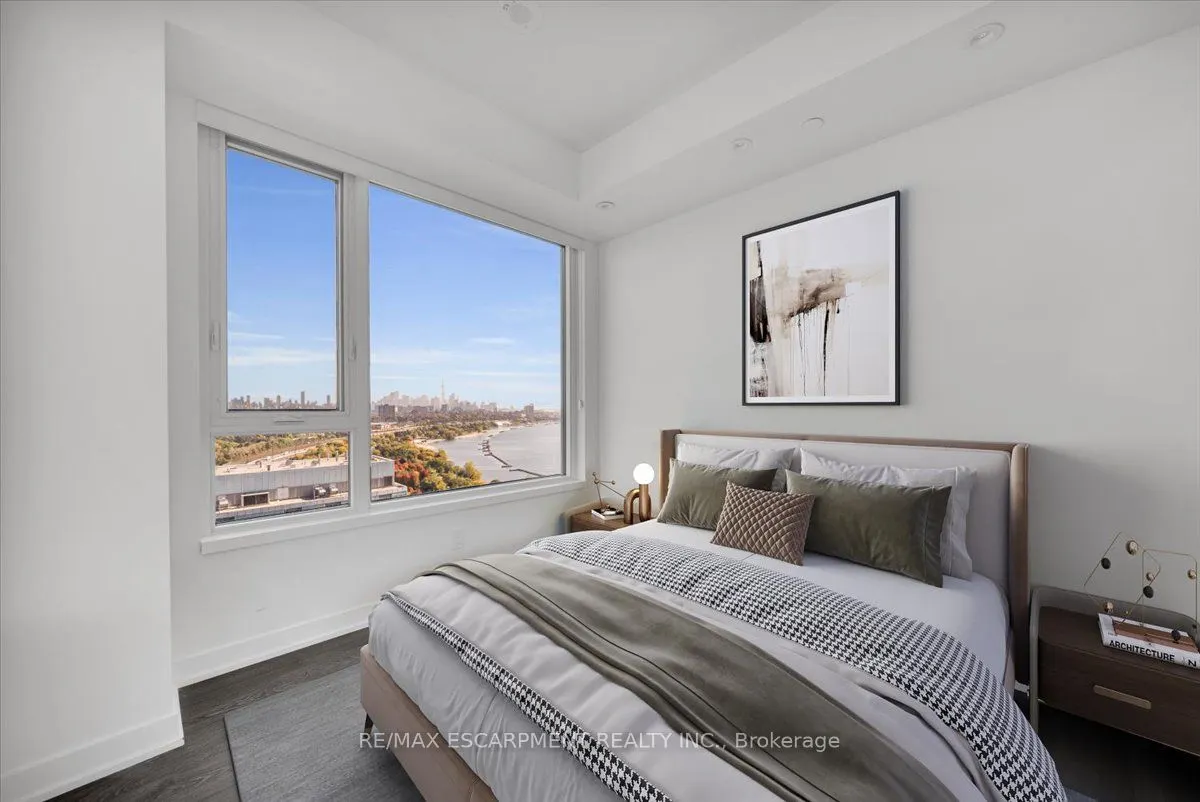 1926 Lakeshore Boulevard, #3002