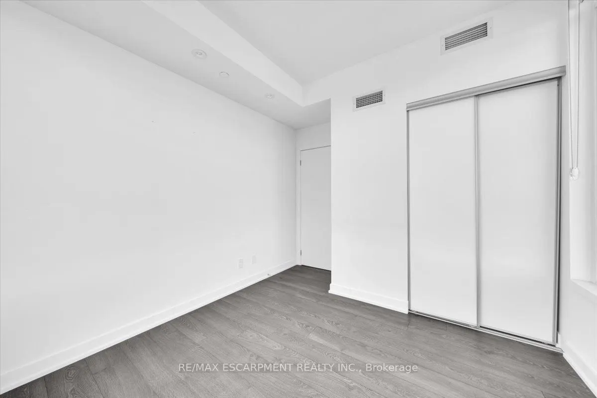 1926 Lakeshore Boulevard, #3002