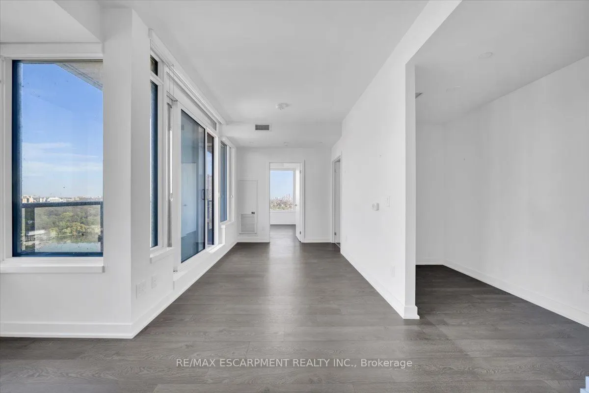 1926 Lakeshore Boulevard, #3002