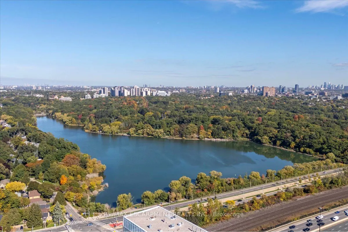1926 Lakeshore Boulevard, #3002