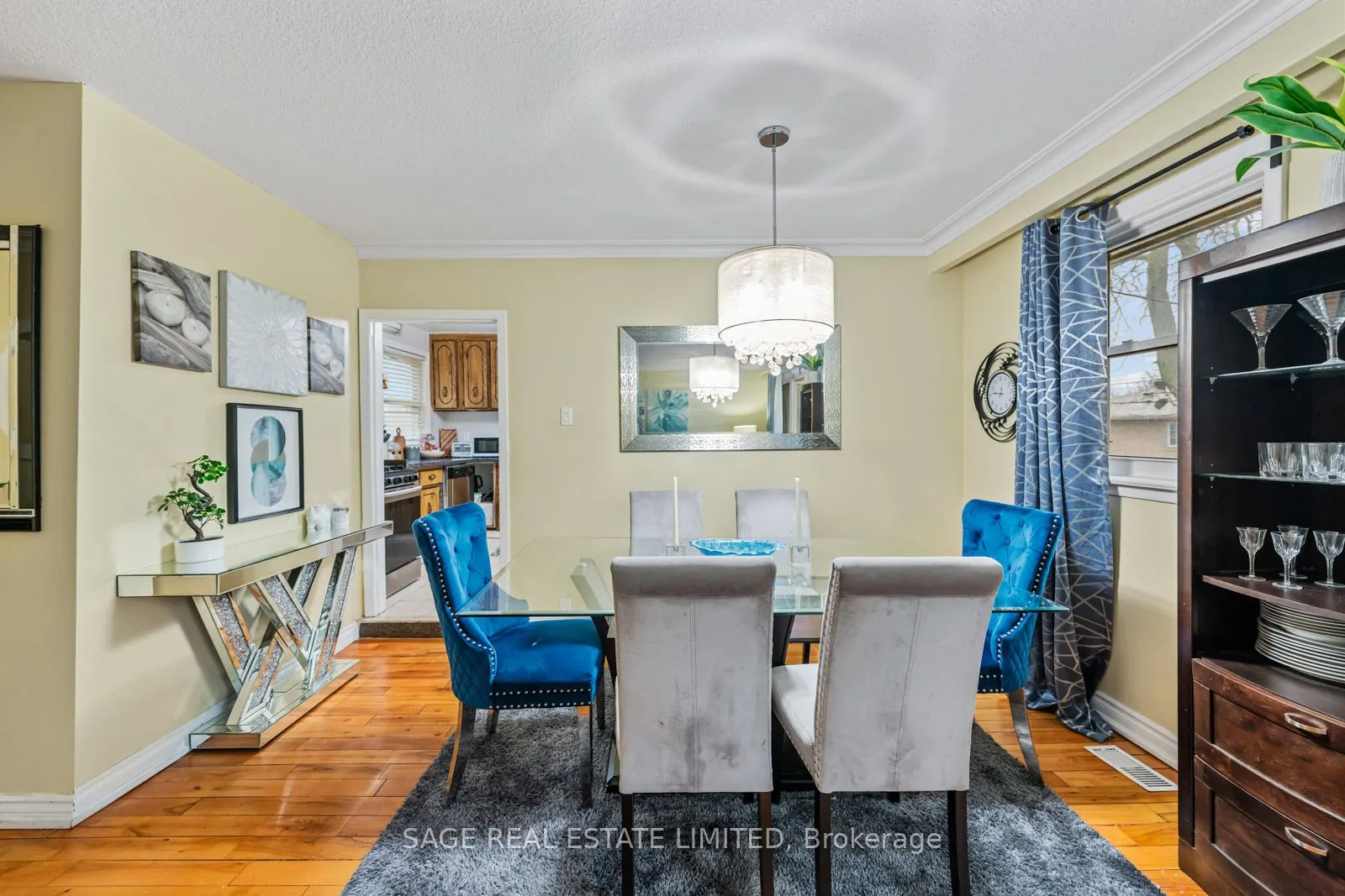 45 Dashwood Crescent
