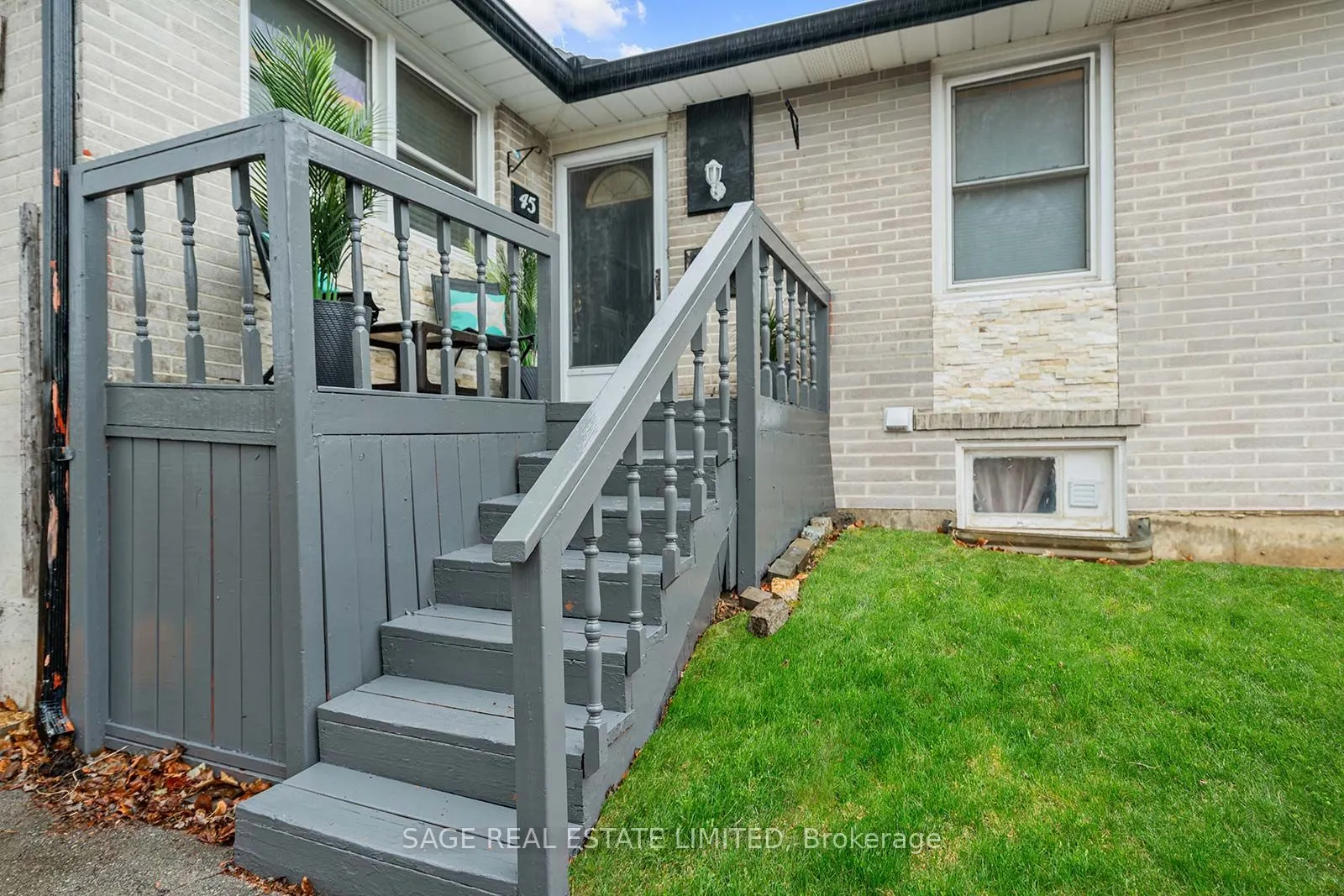 45 Dashwood Crescent