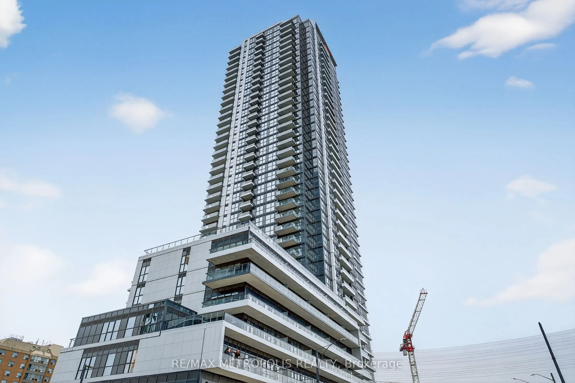 15 Watergarden Drive, #906
