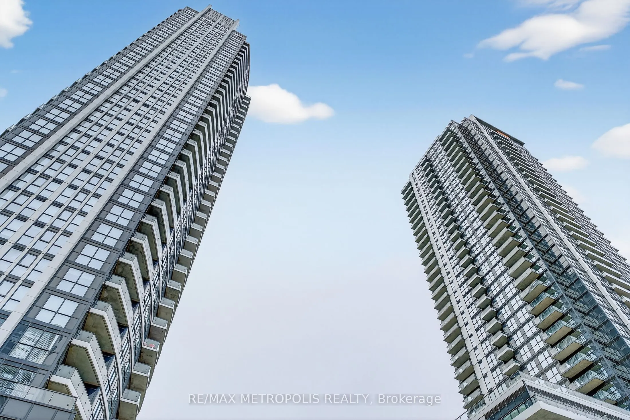 15 Watergarden Drive, #906