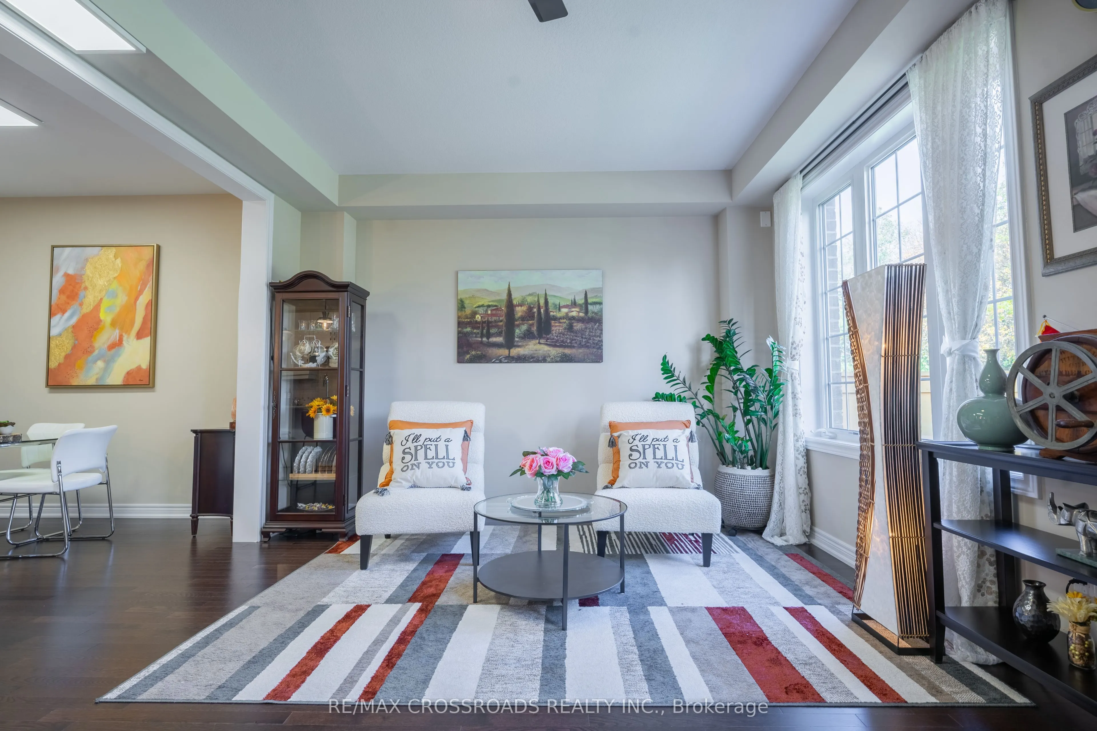 3333 Mockingbird Common E