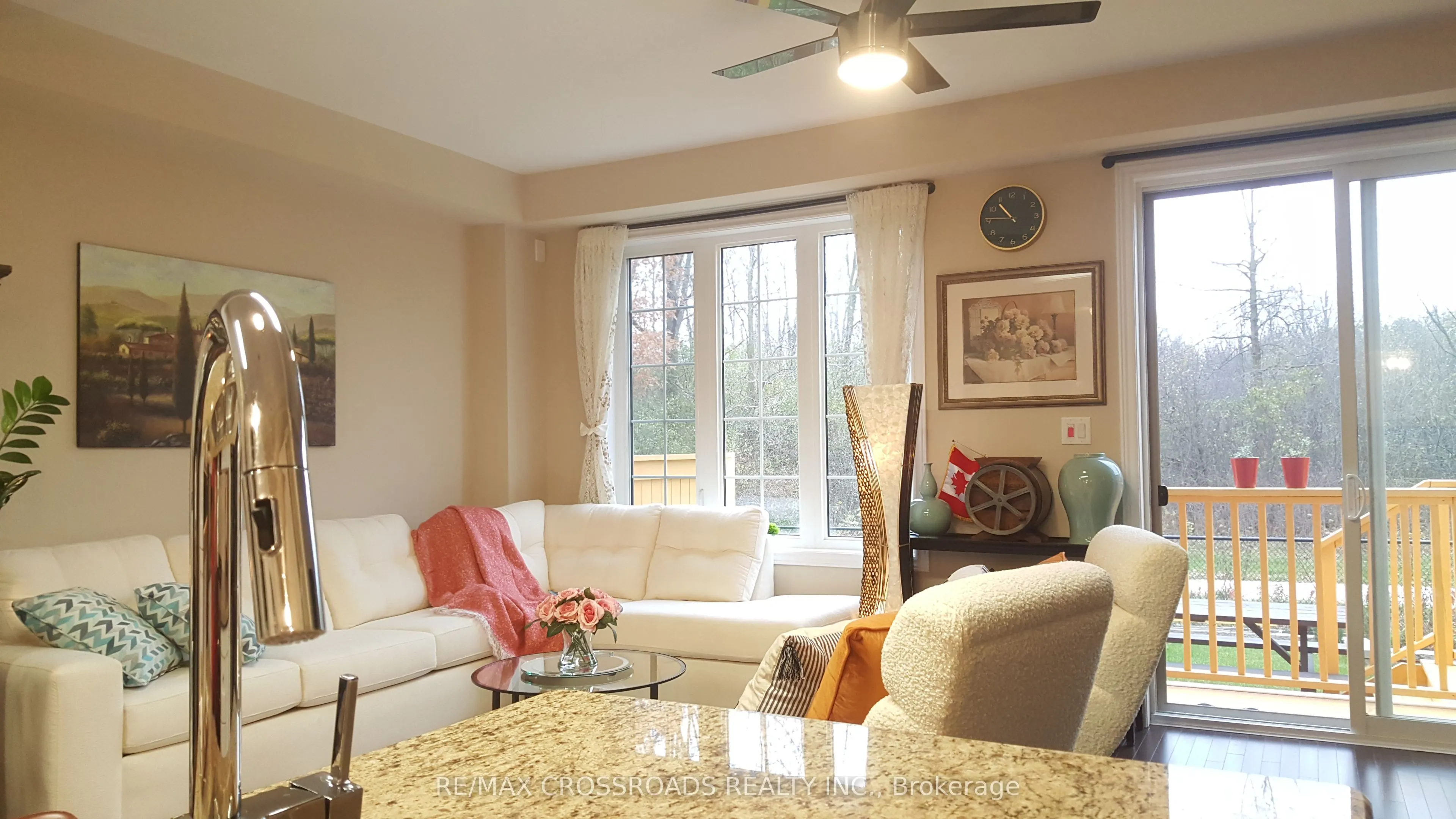 3333 Mockingbird Common E