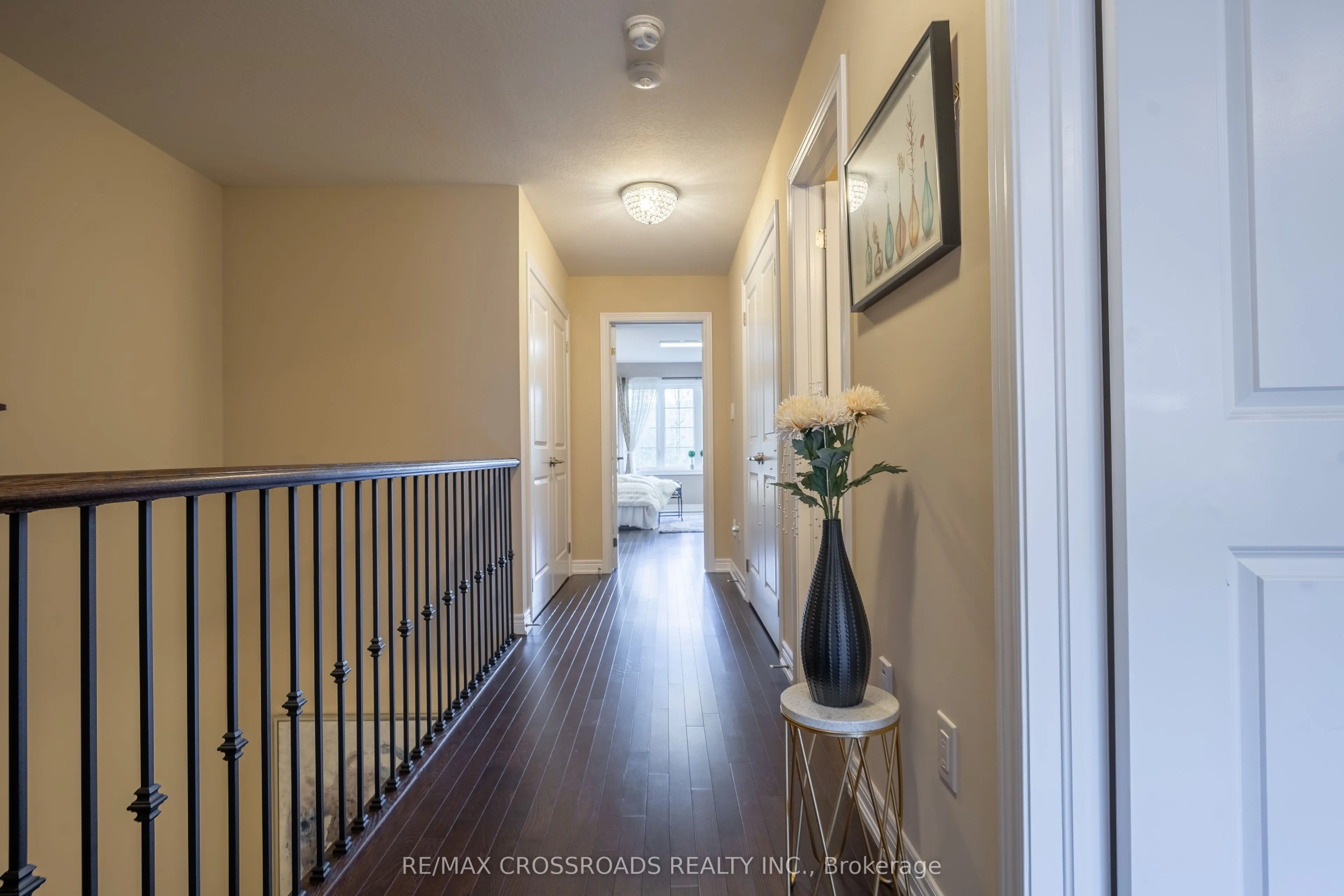 3333 Mockingbird Common E