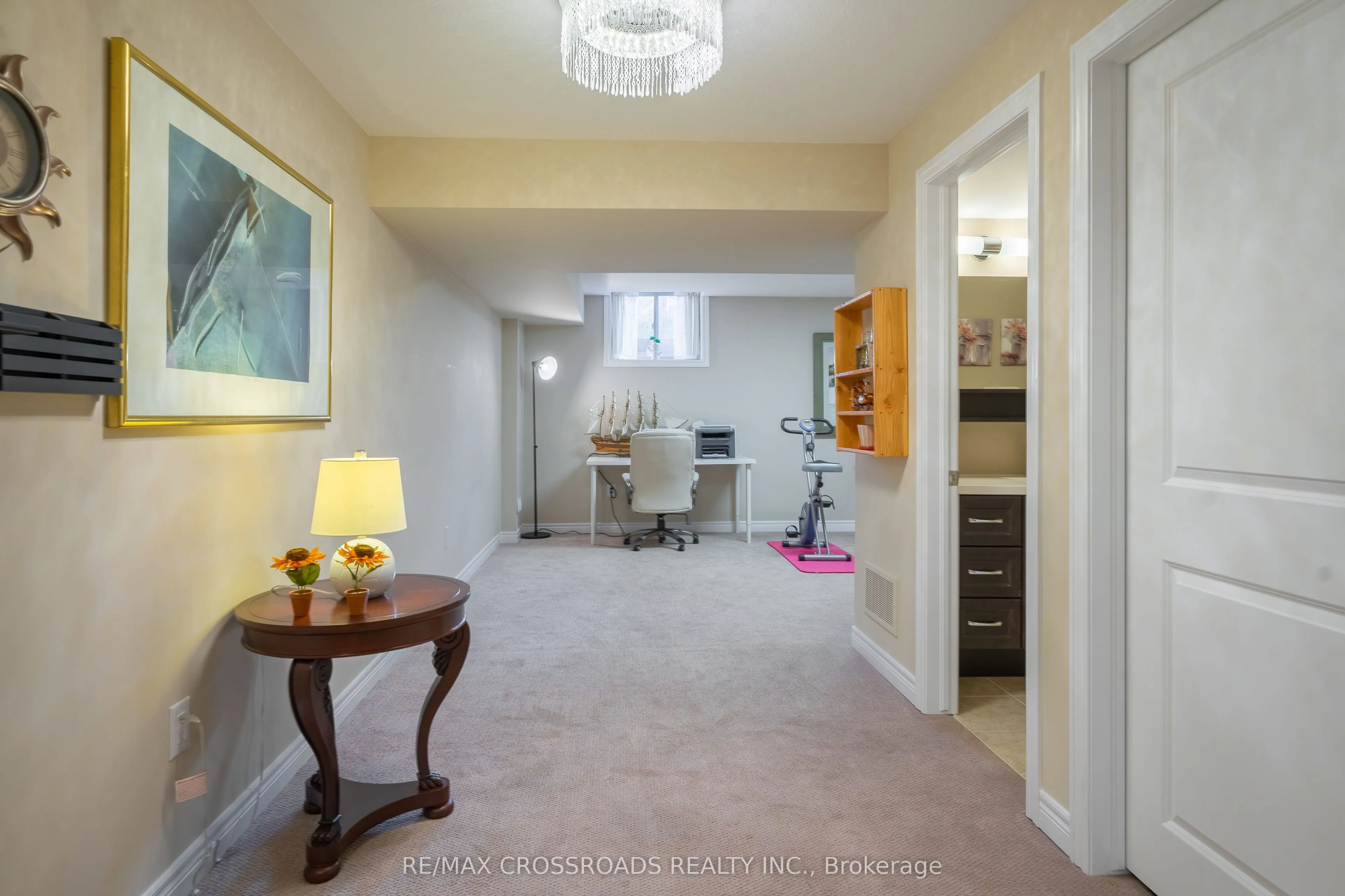 3333 Mockingbird Common E