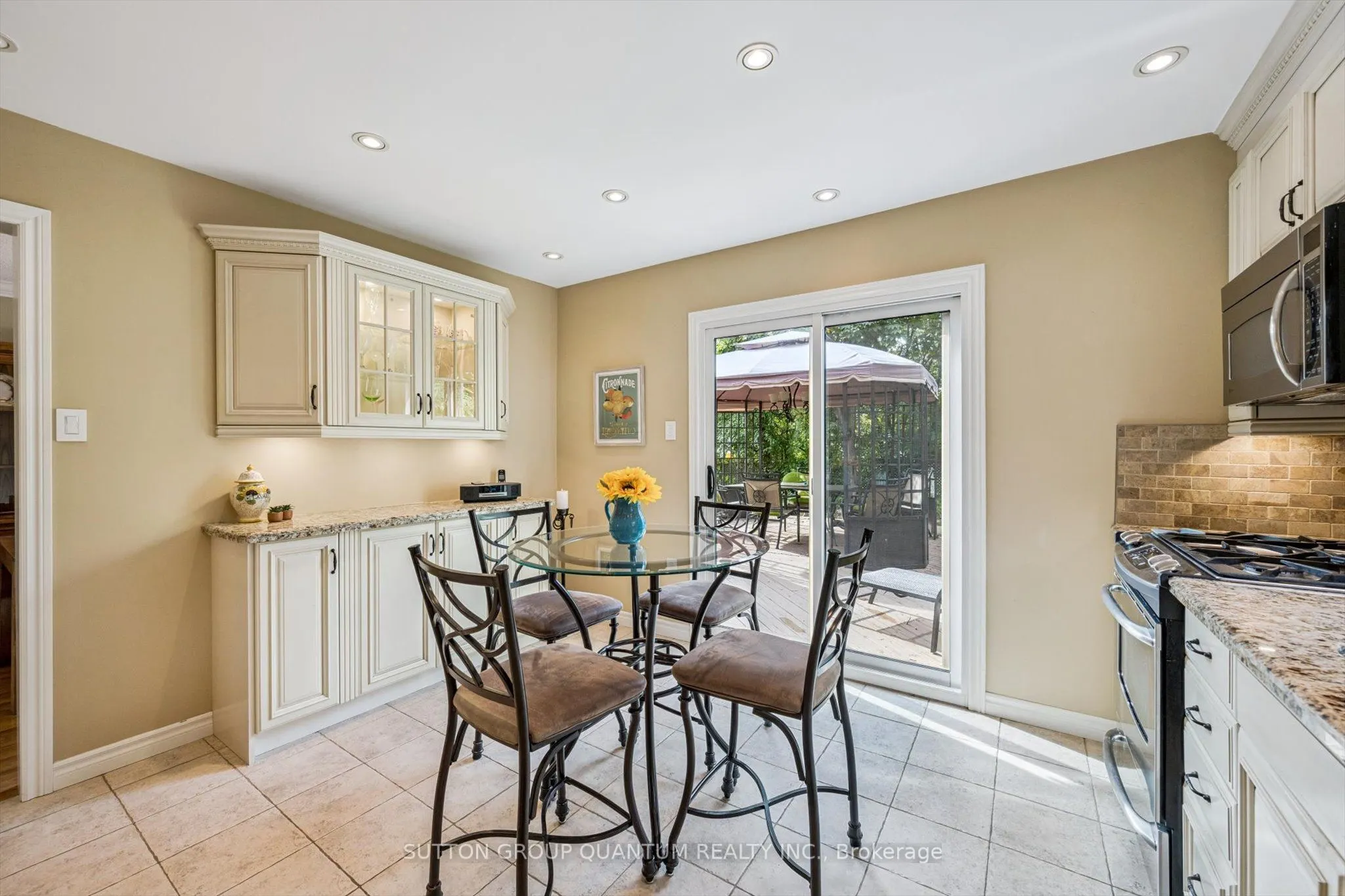 1159 Manor Road