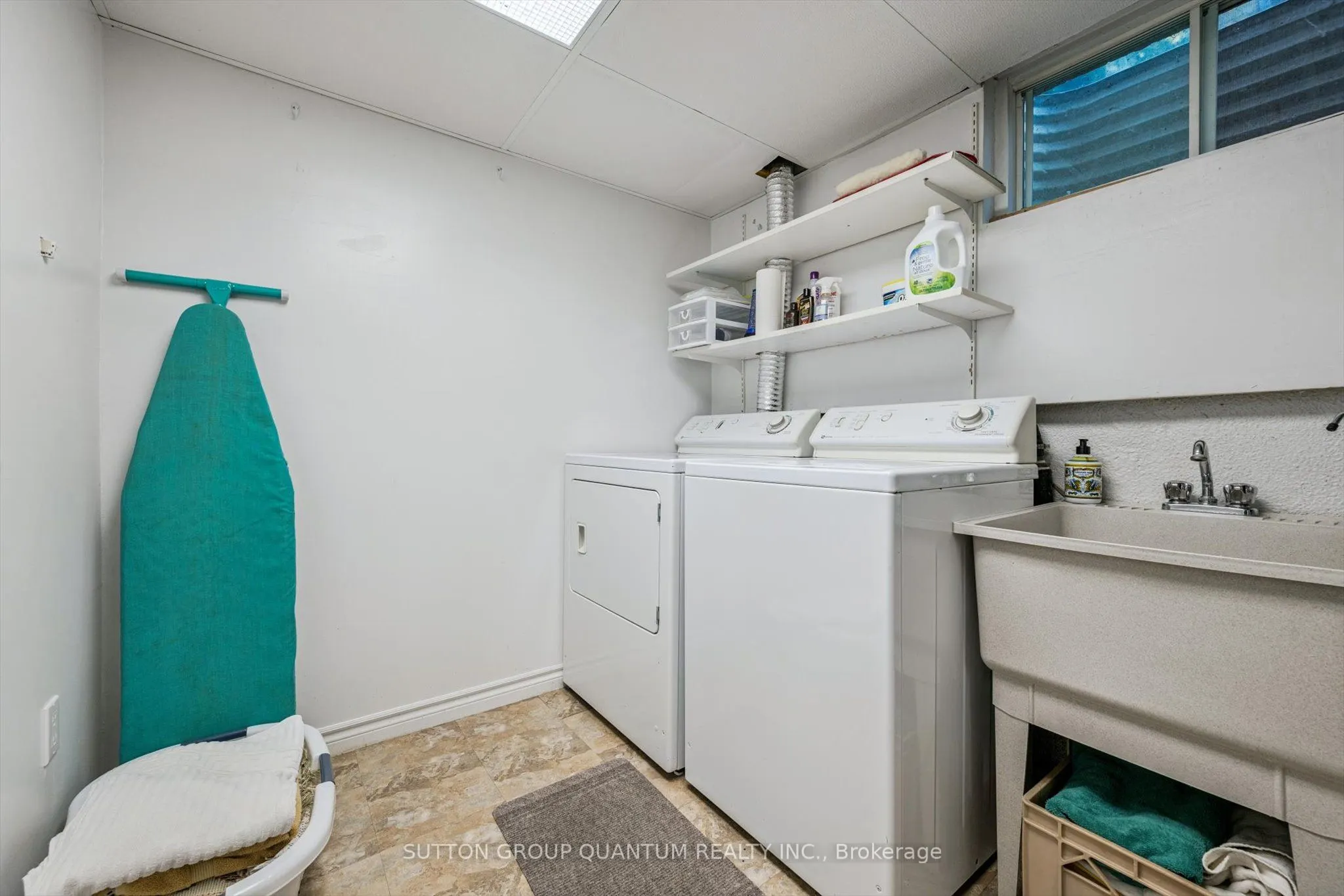 1159 Manor Road