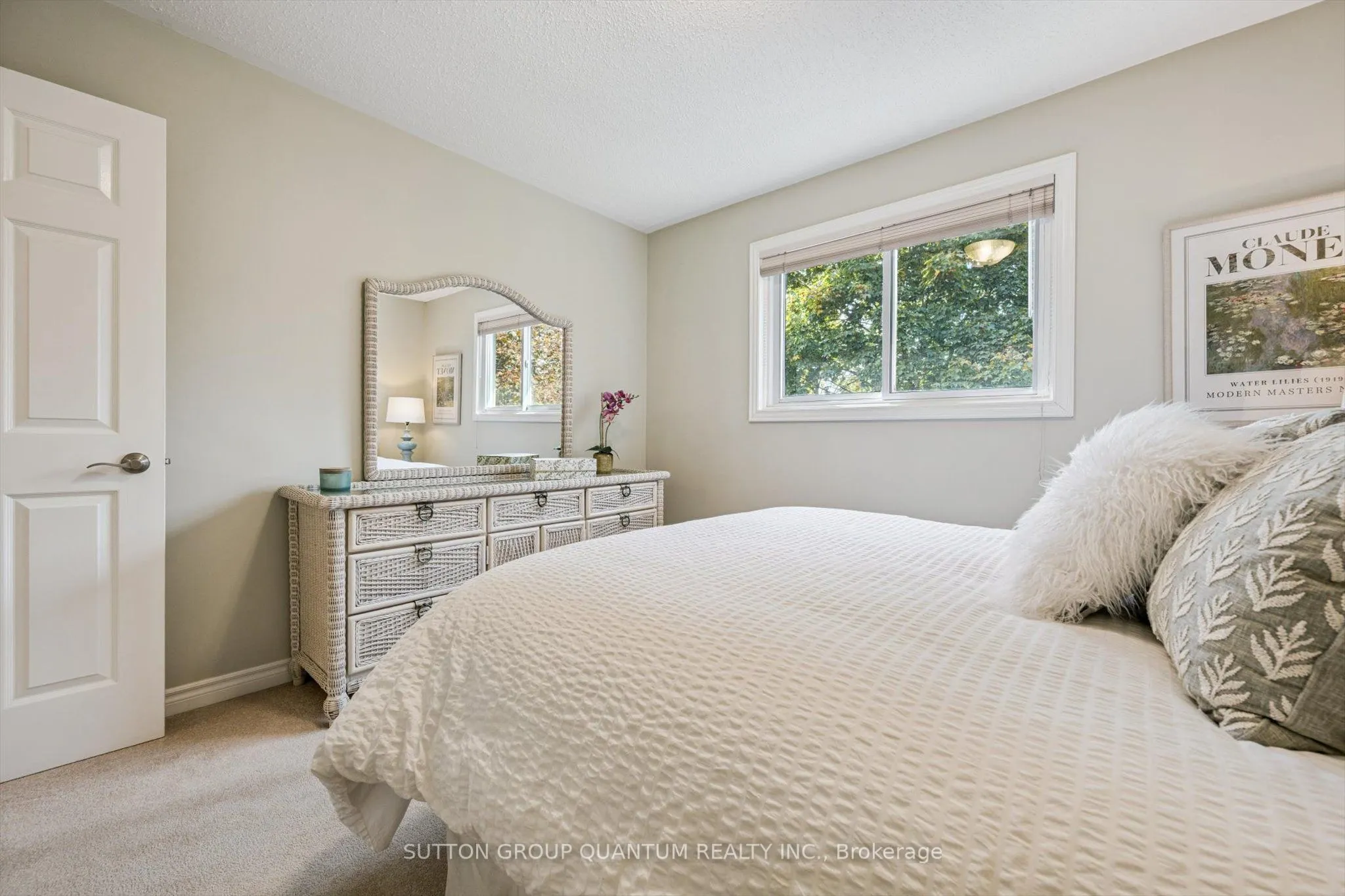 1159 Manor Road