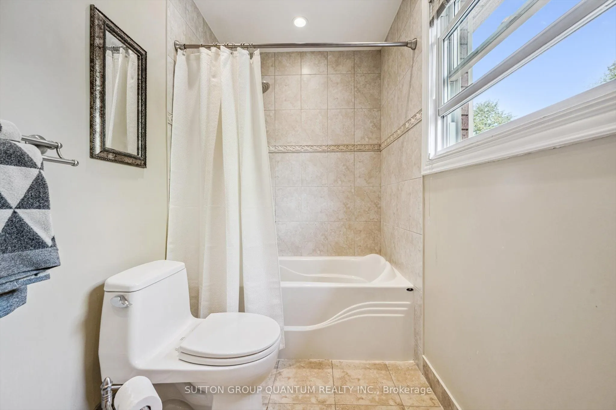 1159 Manor Road