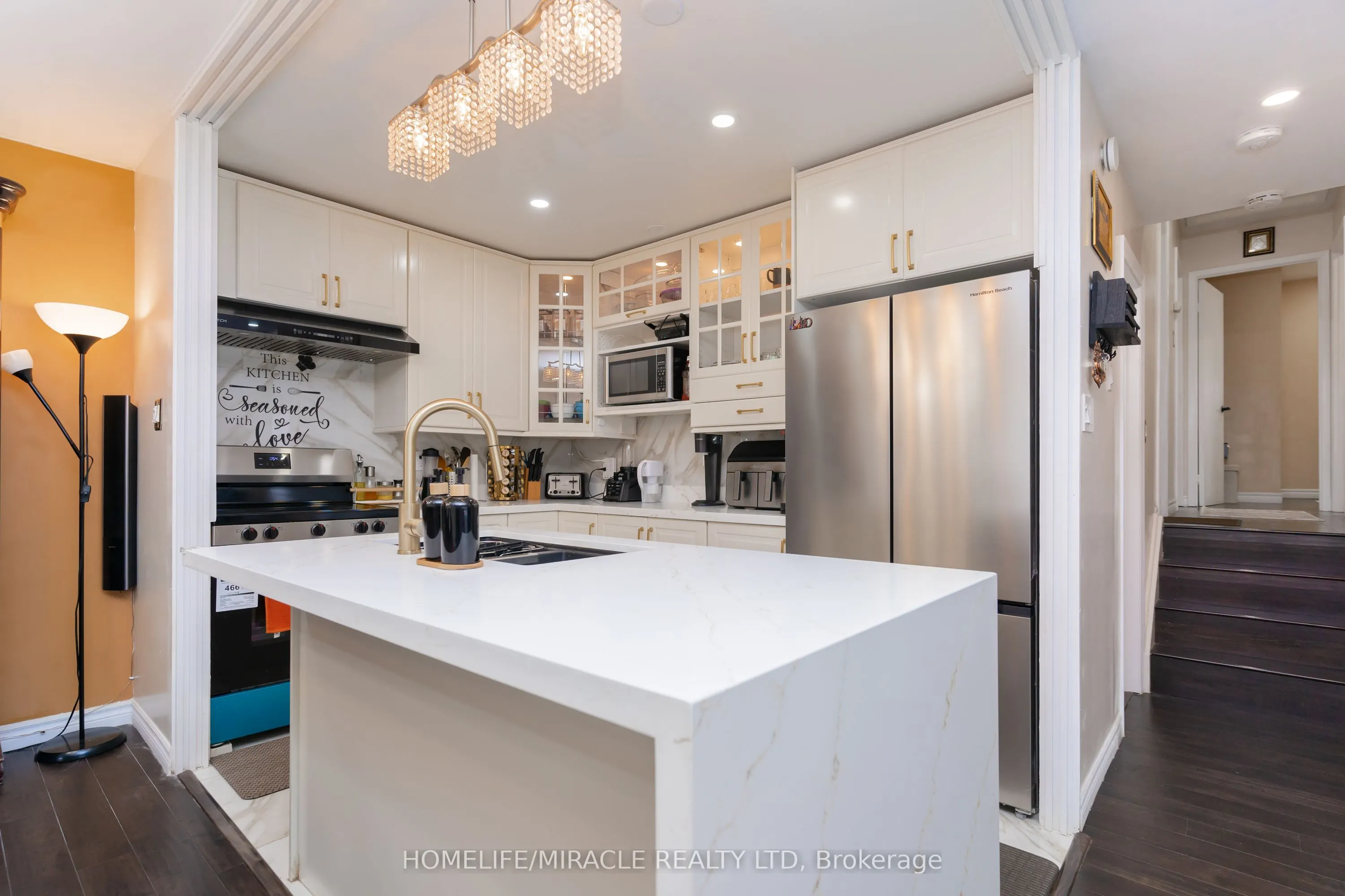 10 Huntingwood Crescent