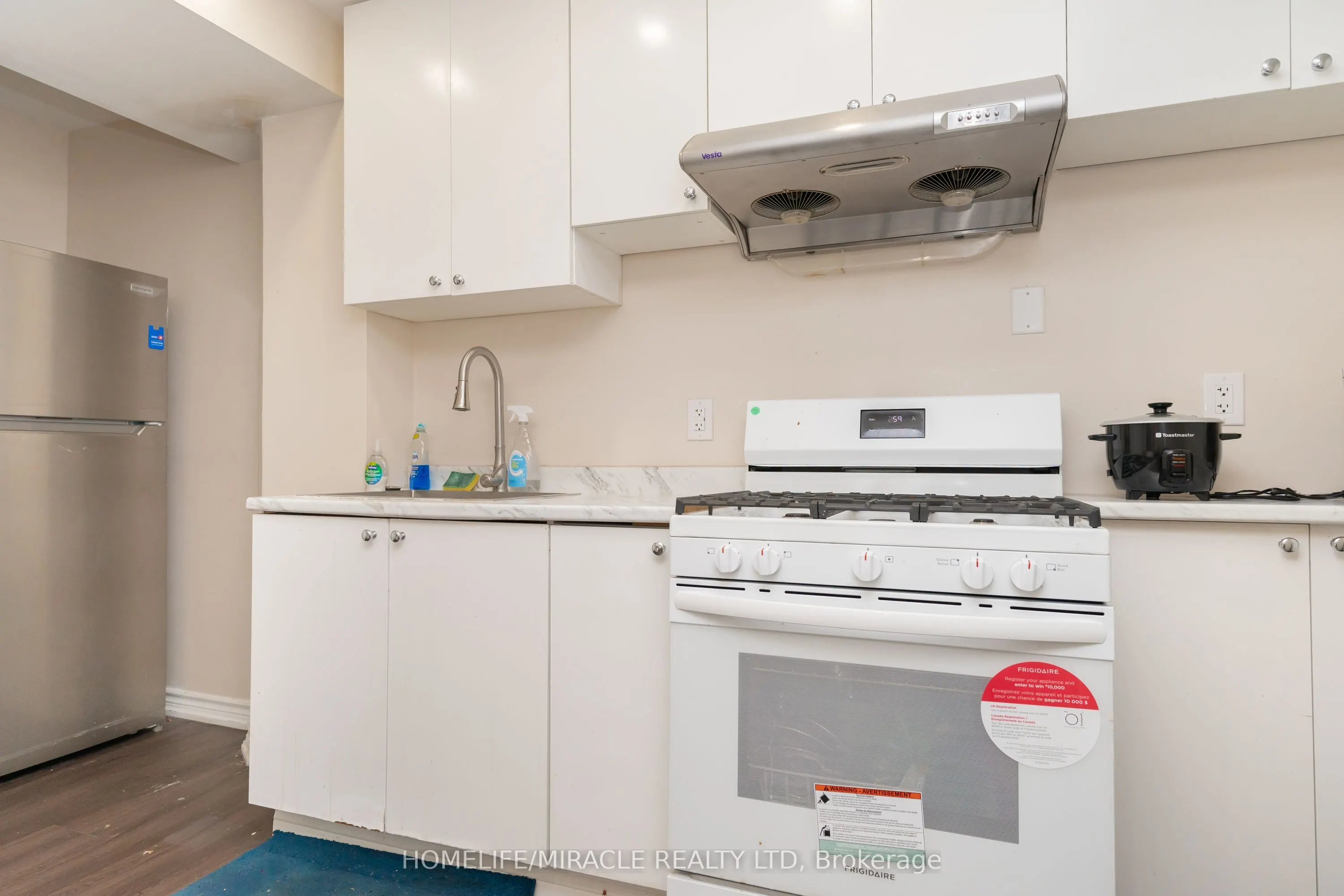 10 Huntingwood Crescent