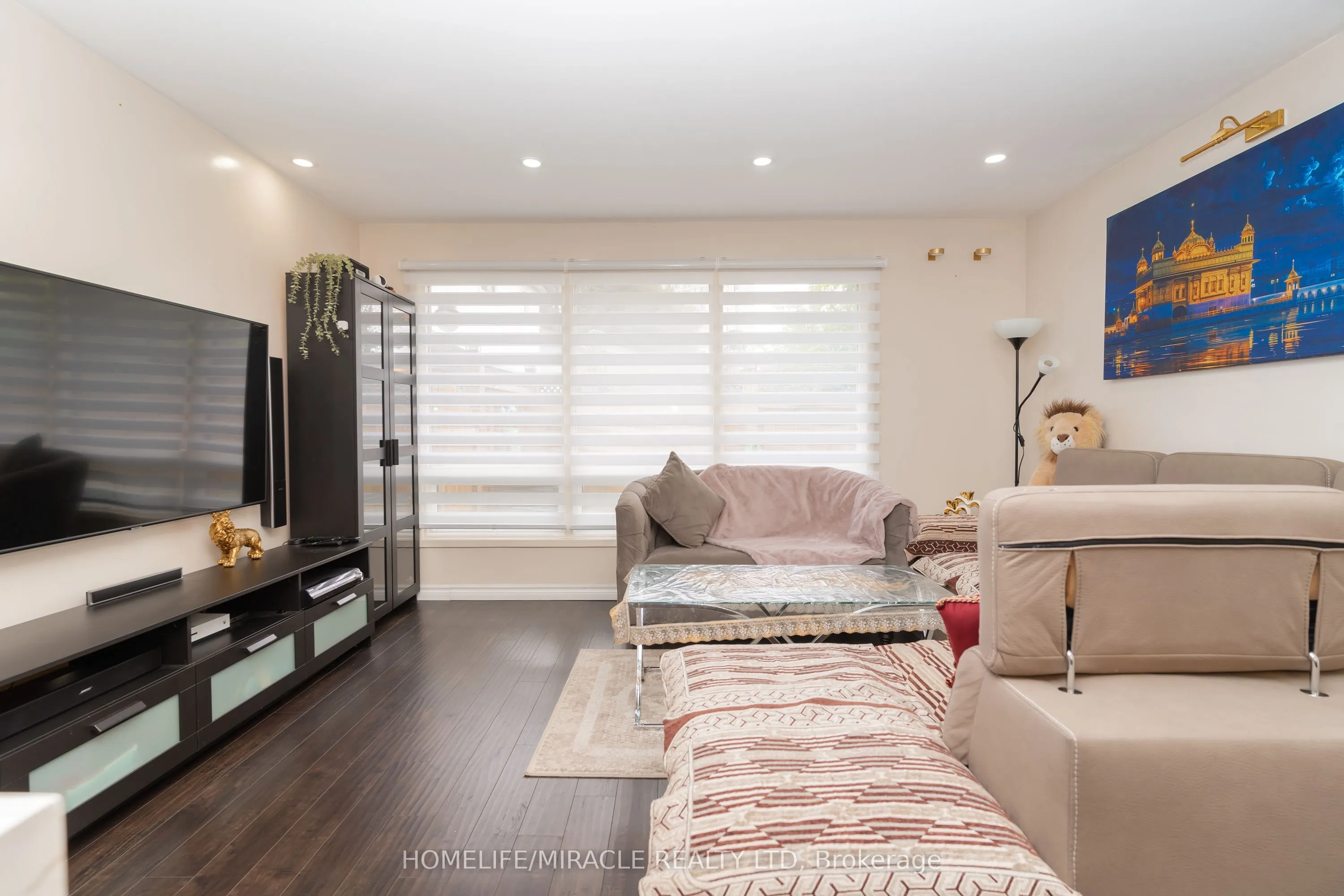 10 Huntingwood Crescent