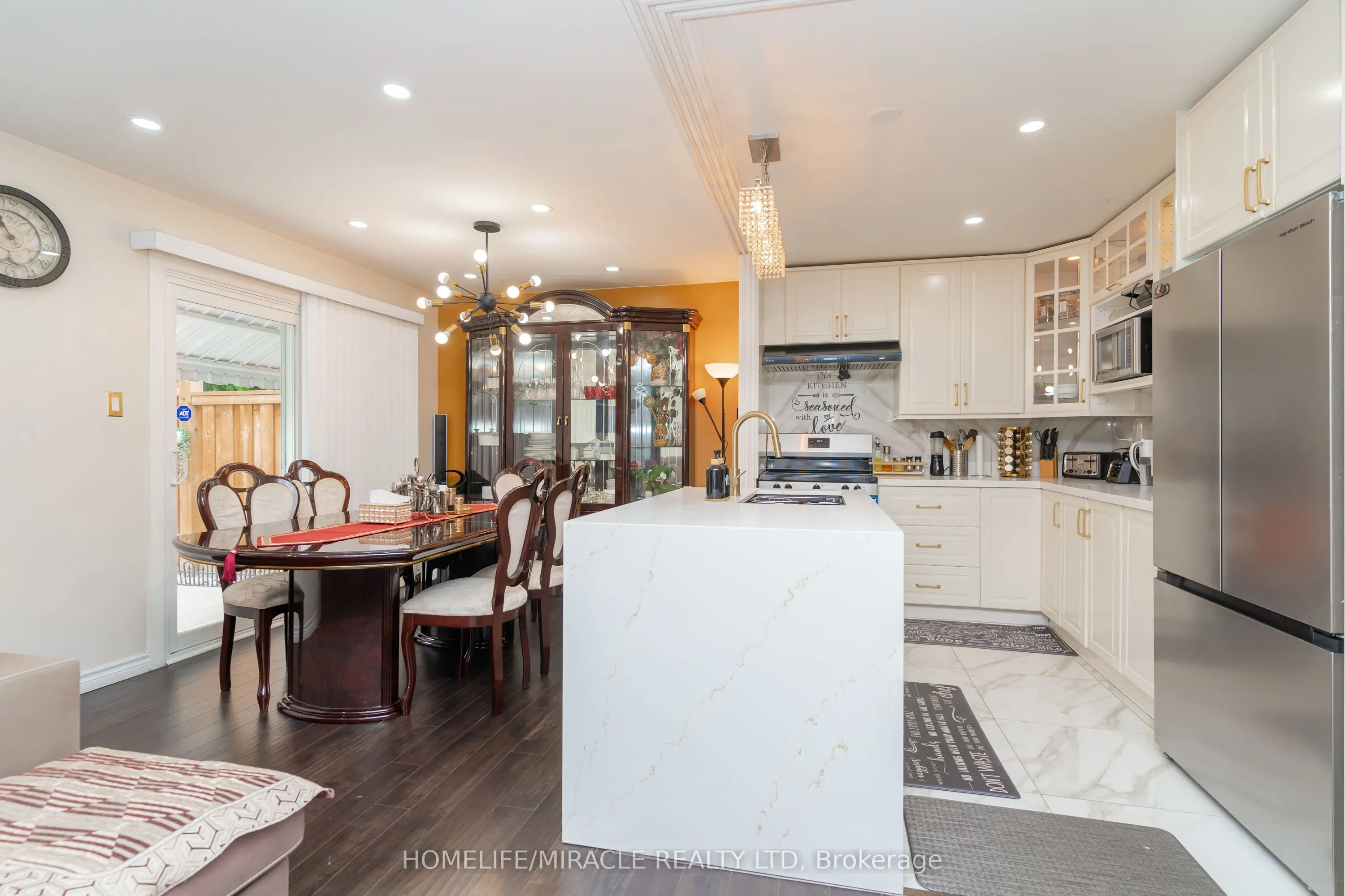 10 Huntingwood Crescent