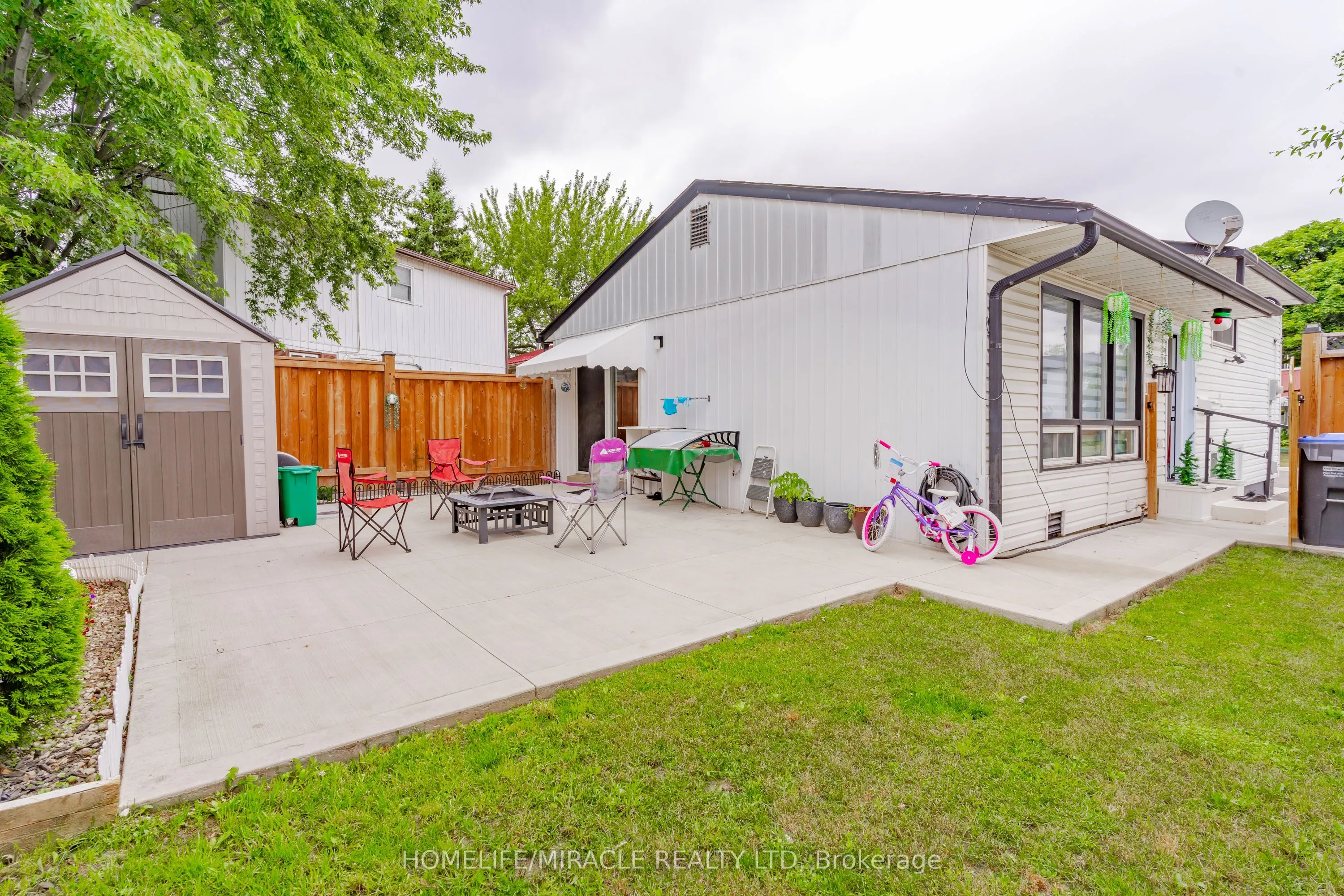 10 Huntingwood Crescent