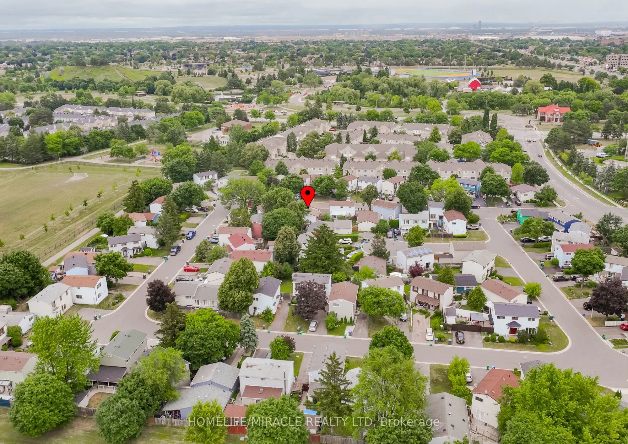 10 Huntingwood Crescent