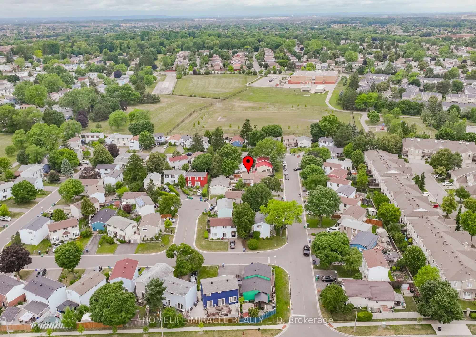 10 Huntingwood Crescent