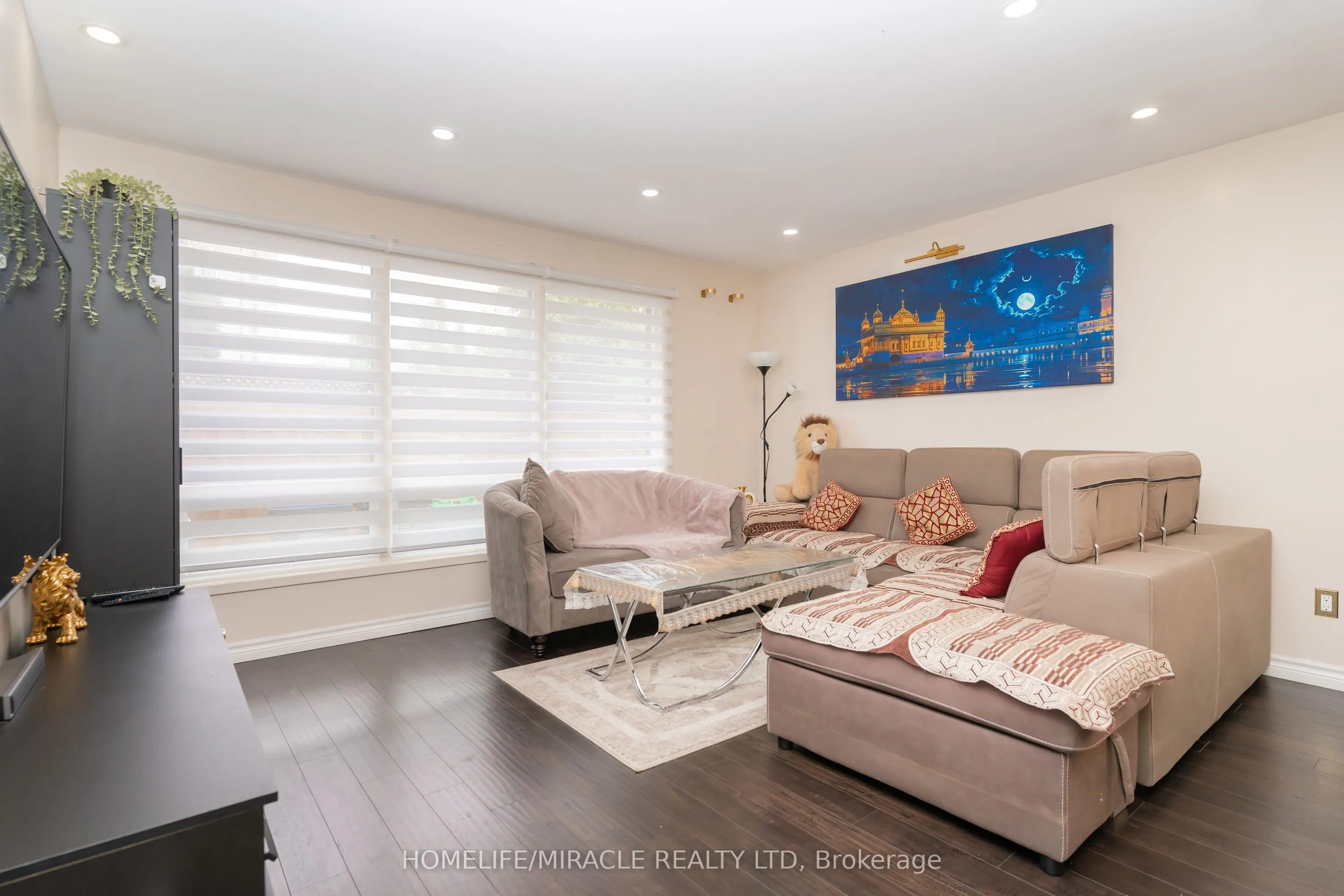 10 Huntingwood Crescent