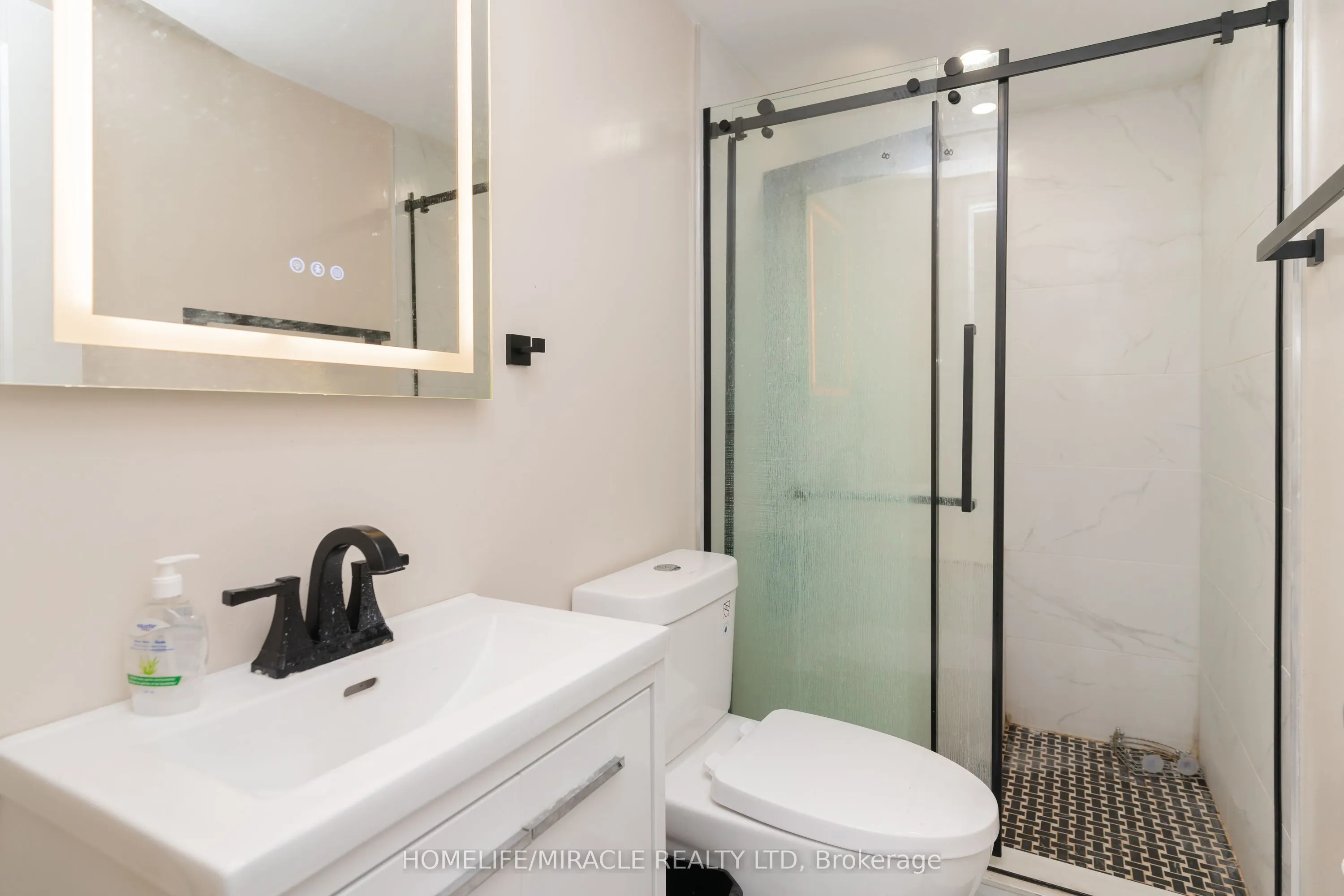 10 Huntingwood Crescent