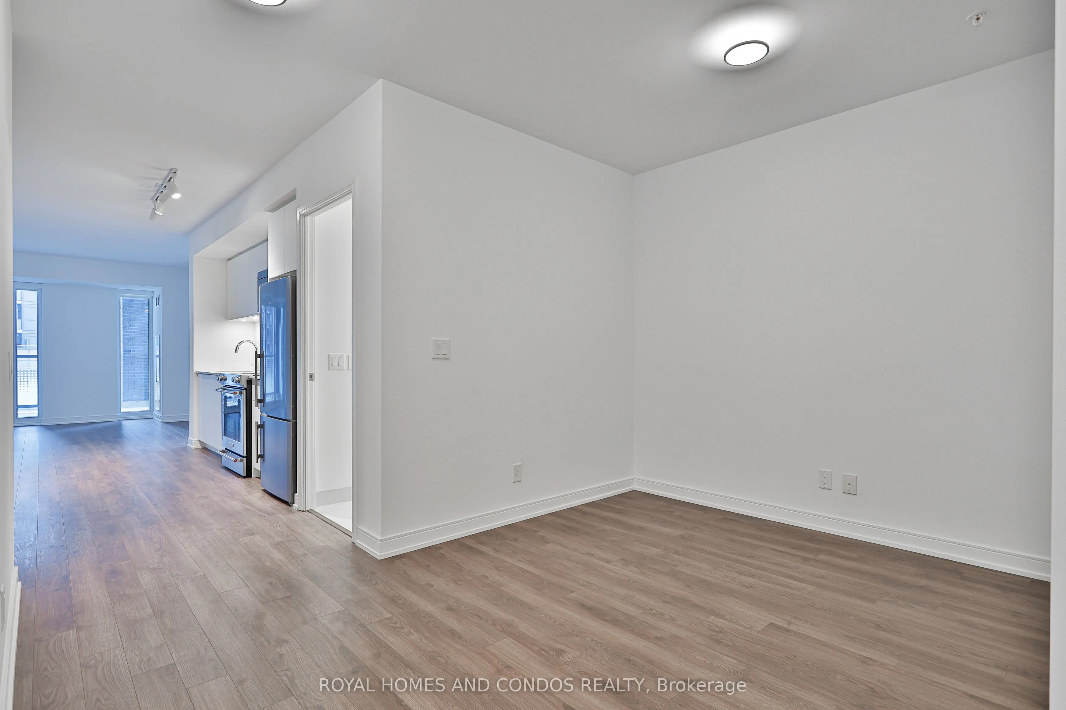 30 Samuel Wood Way, #402