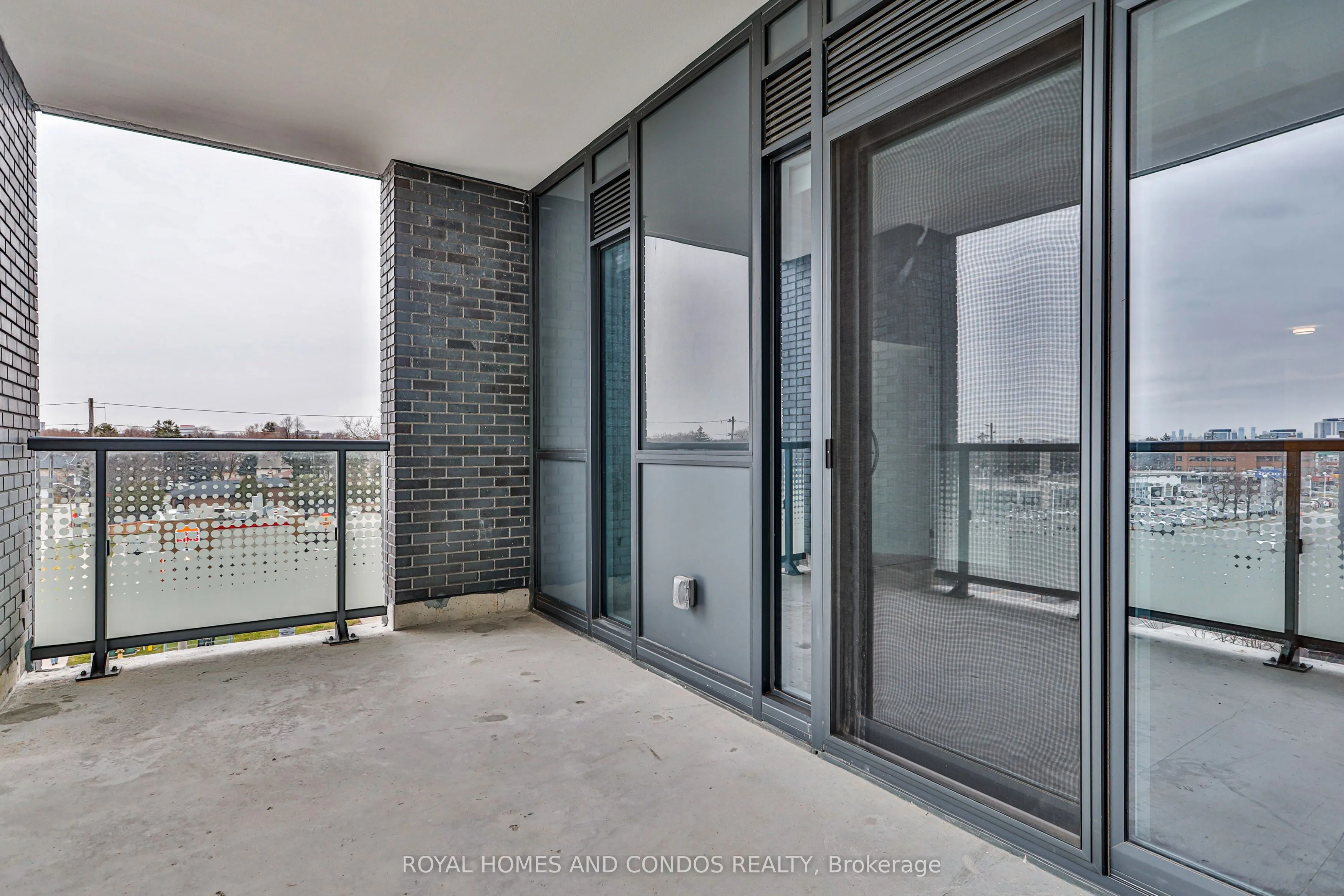 30 Samuel Wood Way, #402