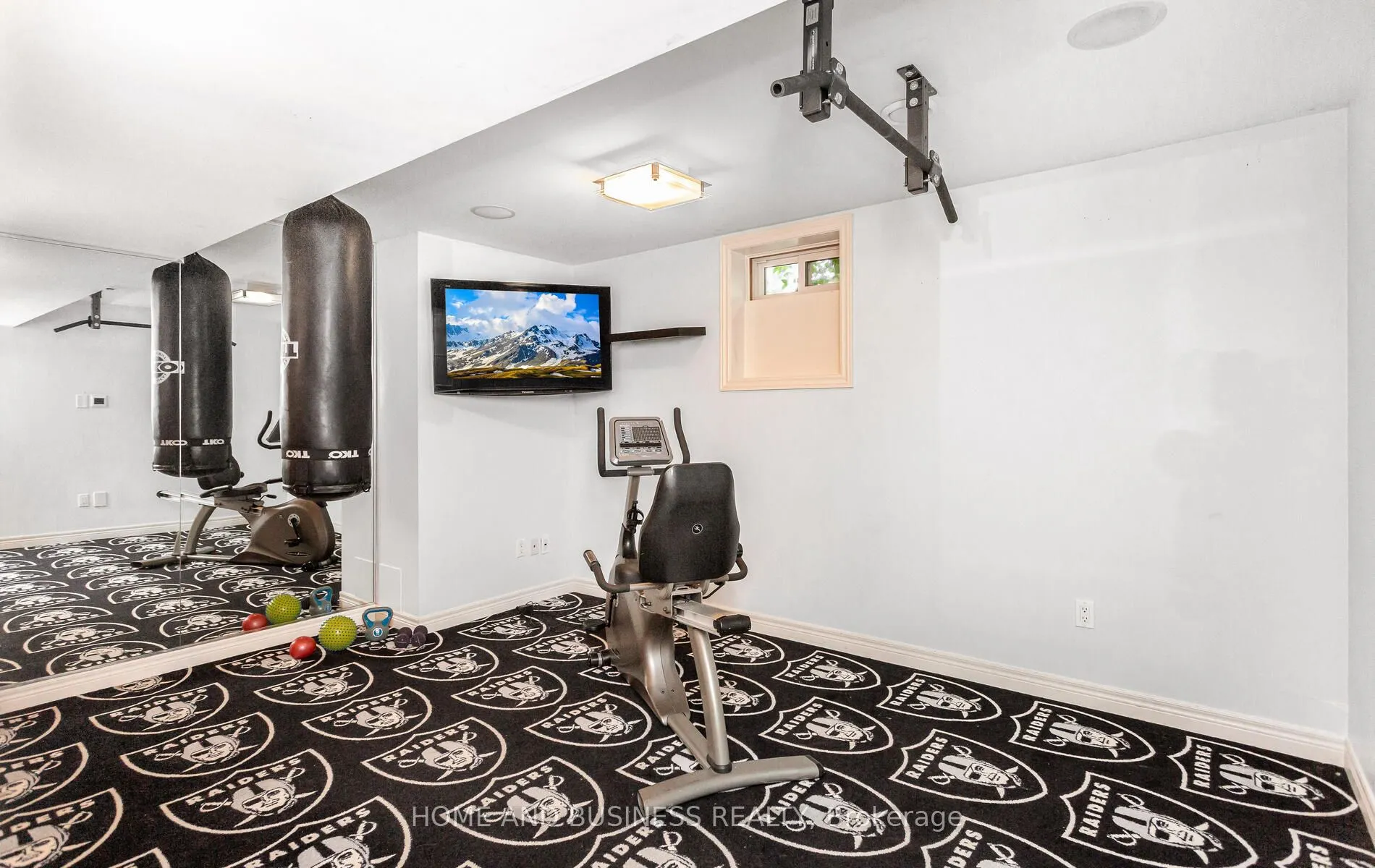 2192 Oakmead Boulevard