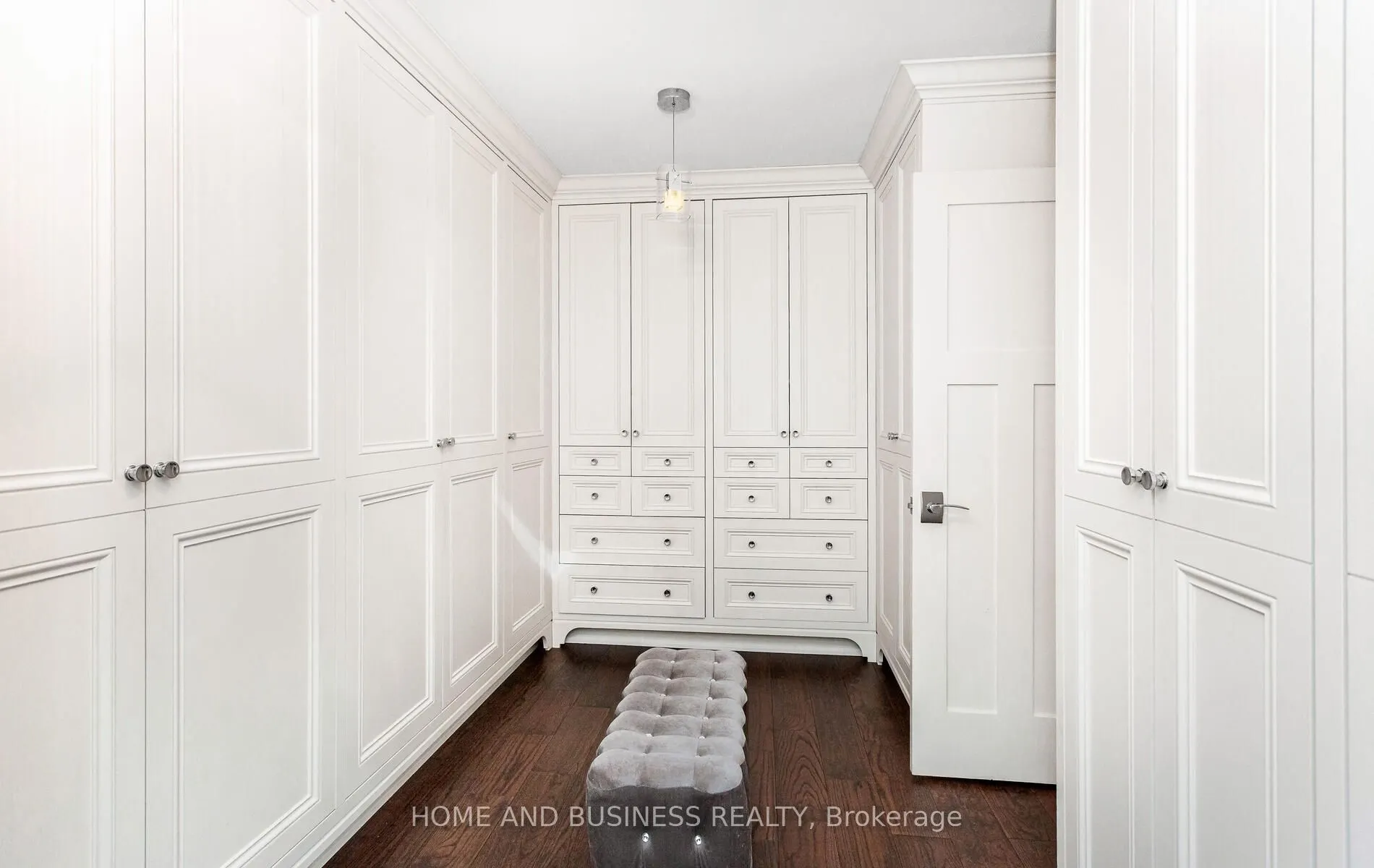 2192 Oakmead Boulevard